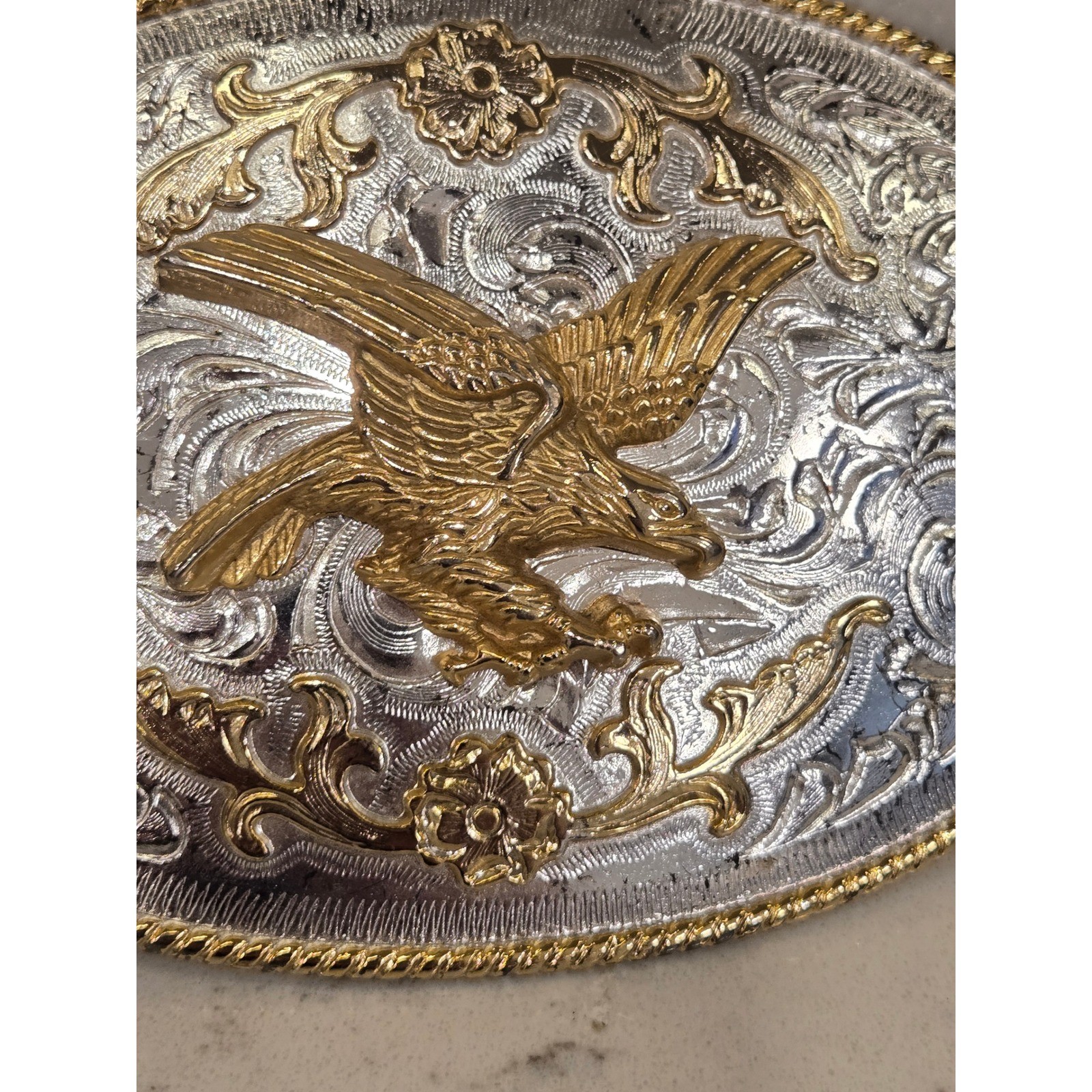 Western Eagle Belt Buckle Two Tone Gold Silver Floral Scroll Rope Border Oval