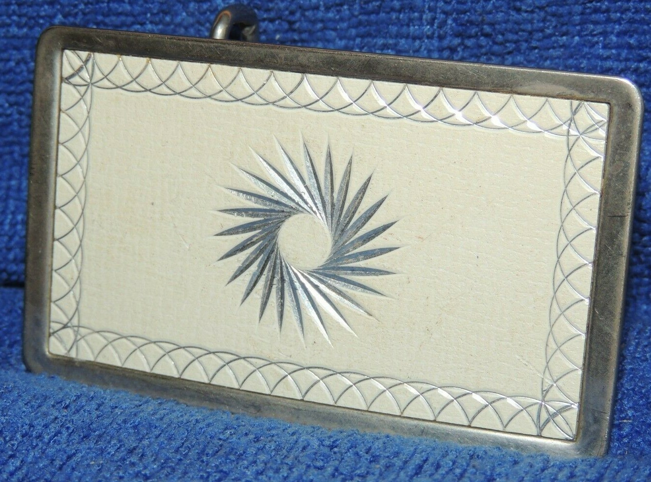 Vintage Belt Buckle 3.25&Prime;+ x 2&Prime; wheel cut cream & silver tone southwestern style
