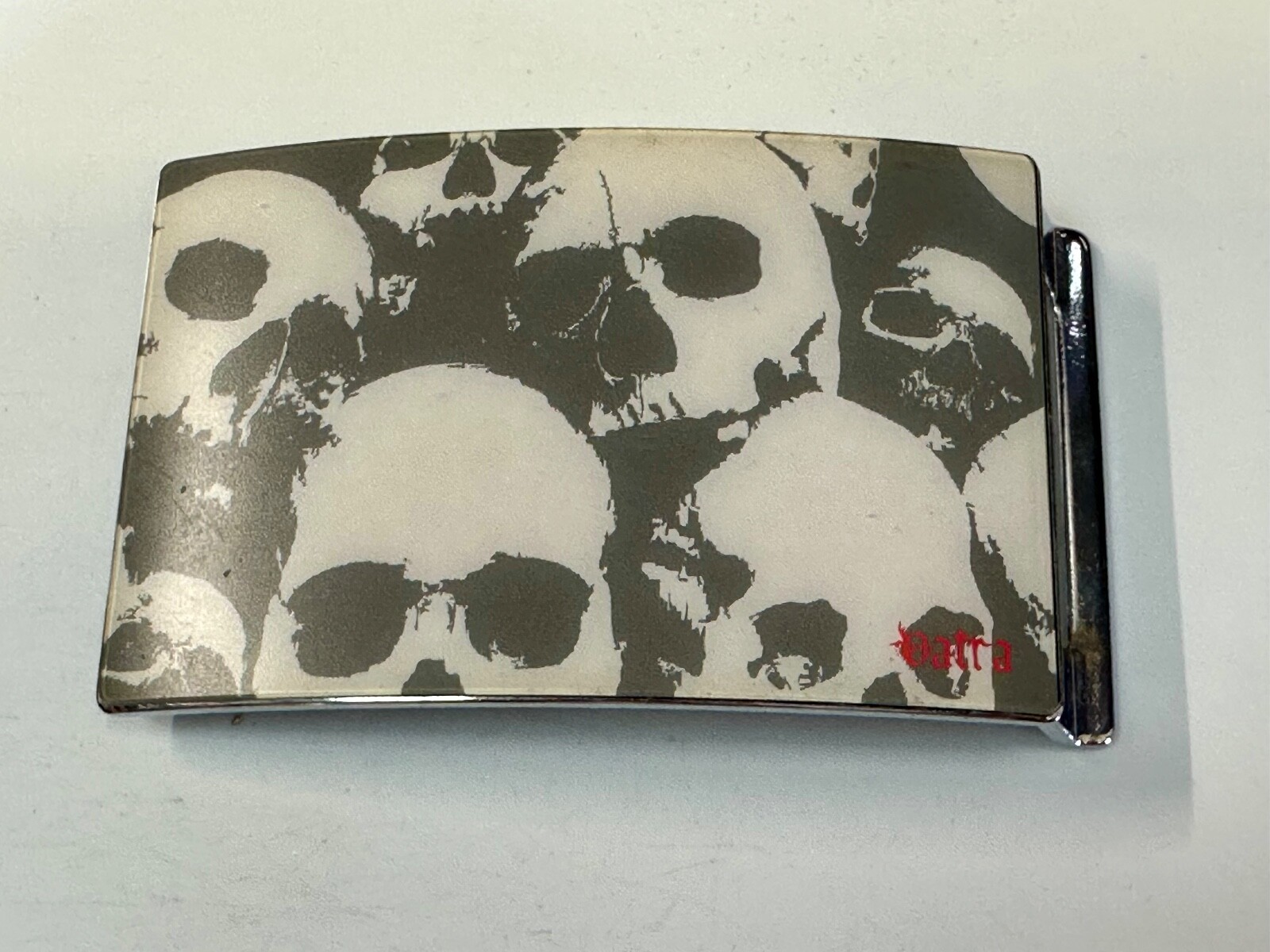 Multiple Skulls Silver Tone Picture unique Belt Buckle – Blood Red Batra