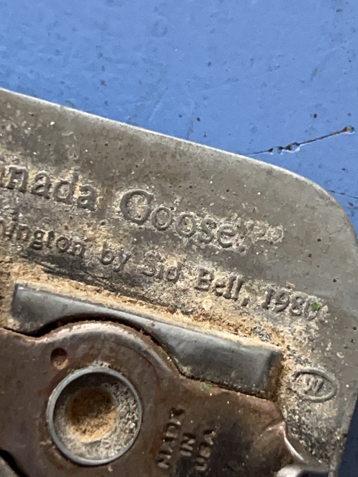 Remington Since 1816 – « Canada Goose » Belt Buckle by Sid Bell Pewter Circa 1980
