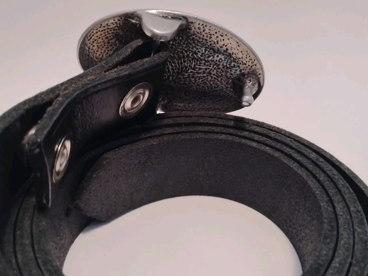 Oval Celtic St.JUSTIN IRISH CELTIC BELT Buckle & Black Leather Belt Combo 45&Prime;