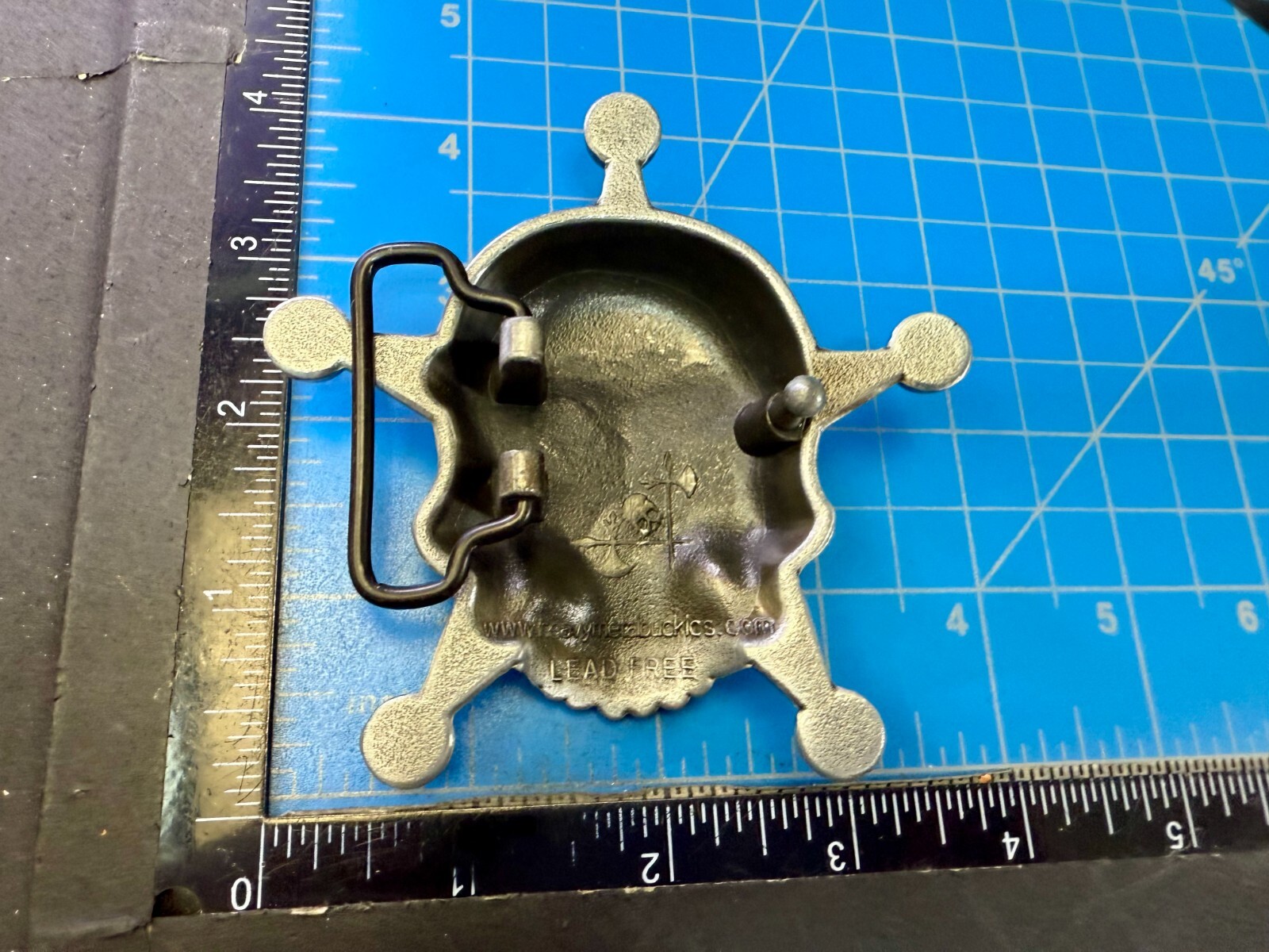 Creepy Skull Grinning Teeth Five Point Star Gothic Punk Cutout Belt Buckle