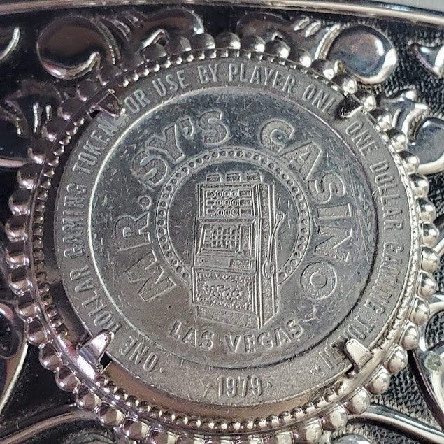 Mr. Sy&rsquo;s Casino Las Vegas 1979 $1 Gaming Token Western Belt Buckle Silver Tone