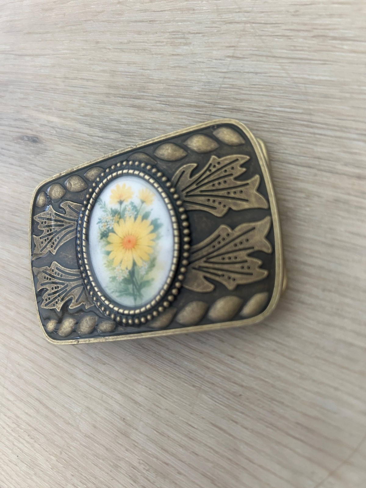 Country Daisy Belt Buckle Whimsical Yellow Flower Western Style Fits 1.5in Belt