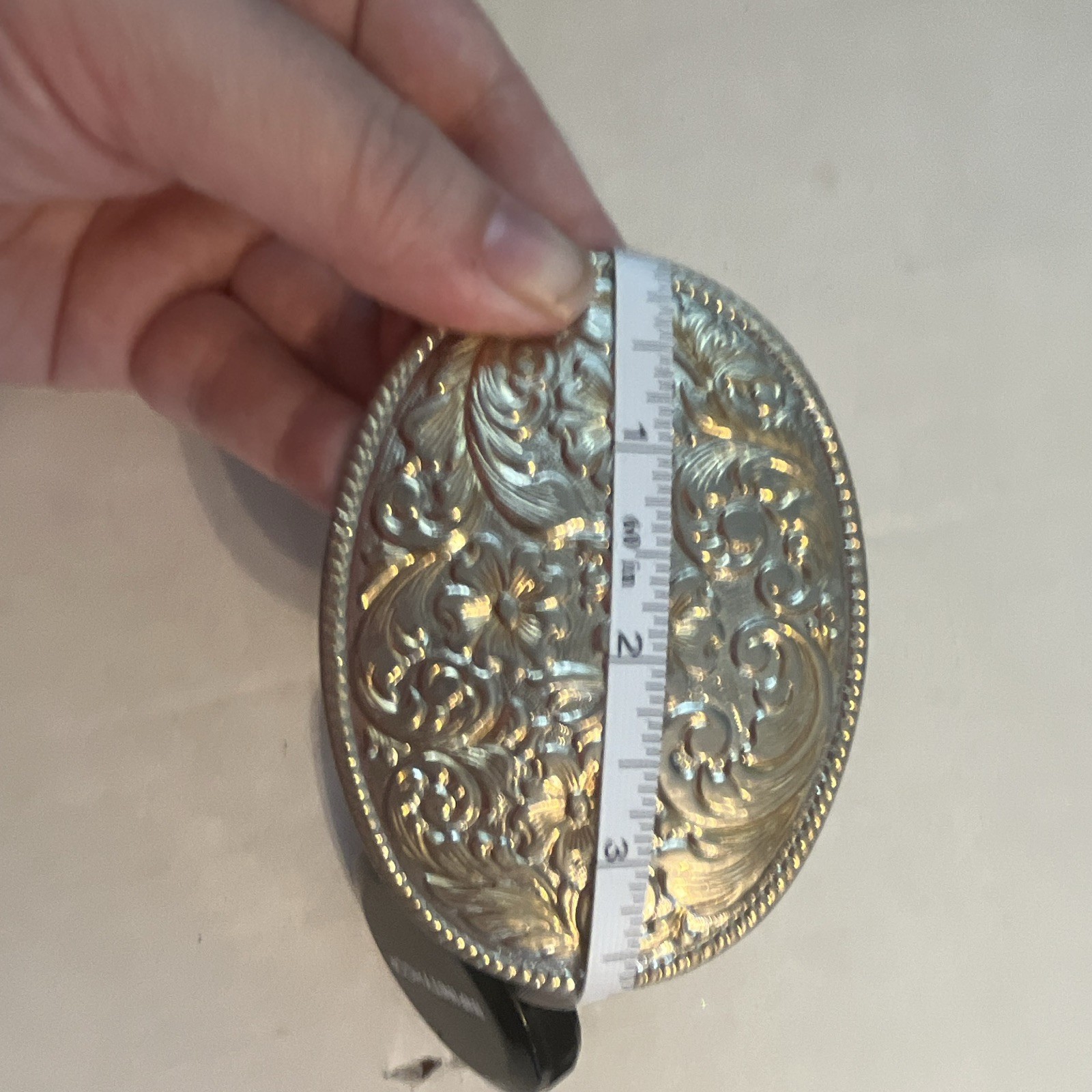 Chambers Men&rsquo;s Western Oval Floral Engraved Metal Belt Buckle Gold Plated Cowboy