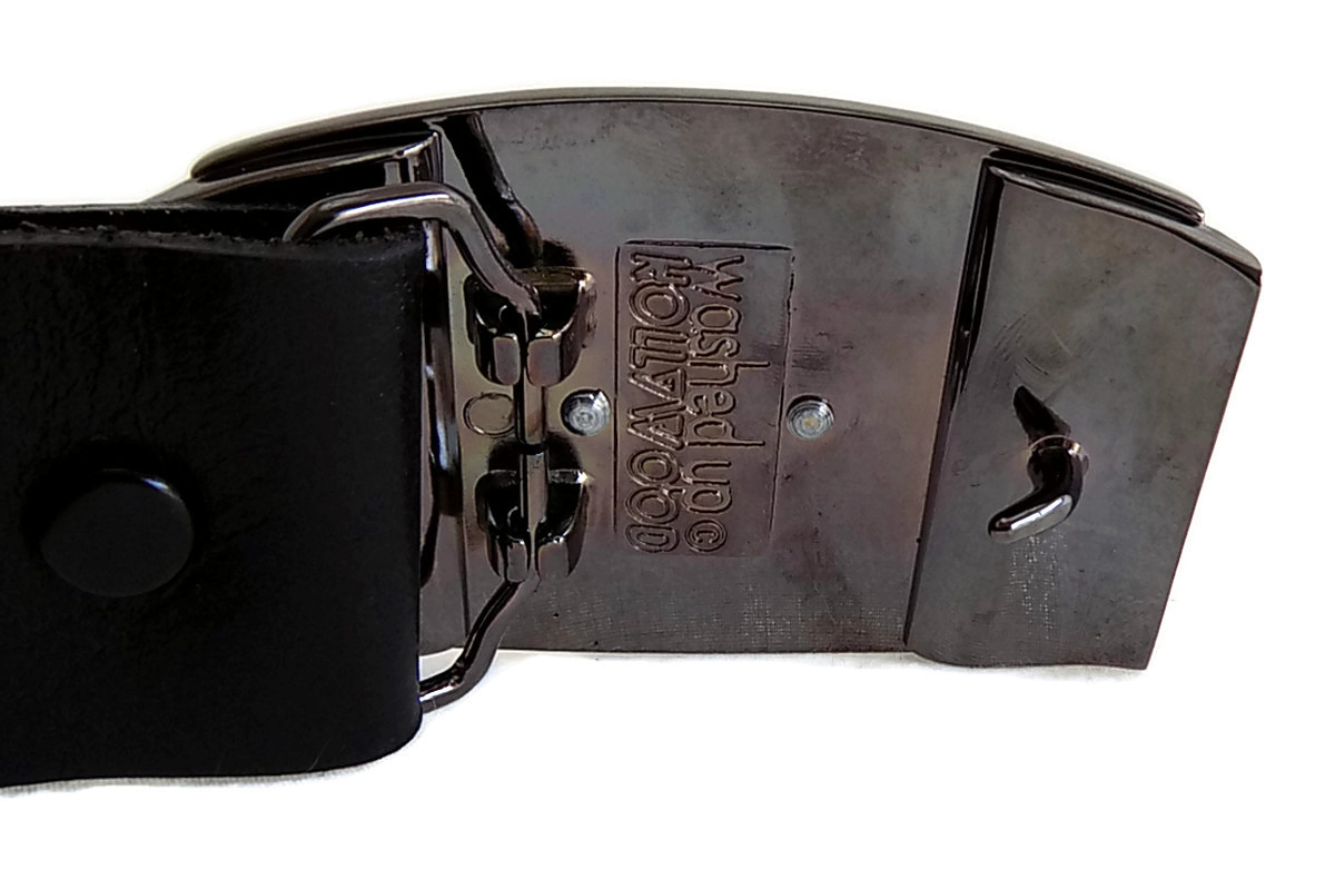WASHED UP HOLLYWOOD 1.5&Prime; CRYSTAL SKULL #076BK PEWTER BELT BUCKLE on BLACK PLATE