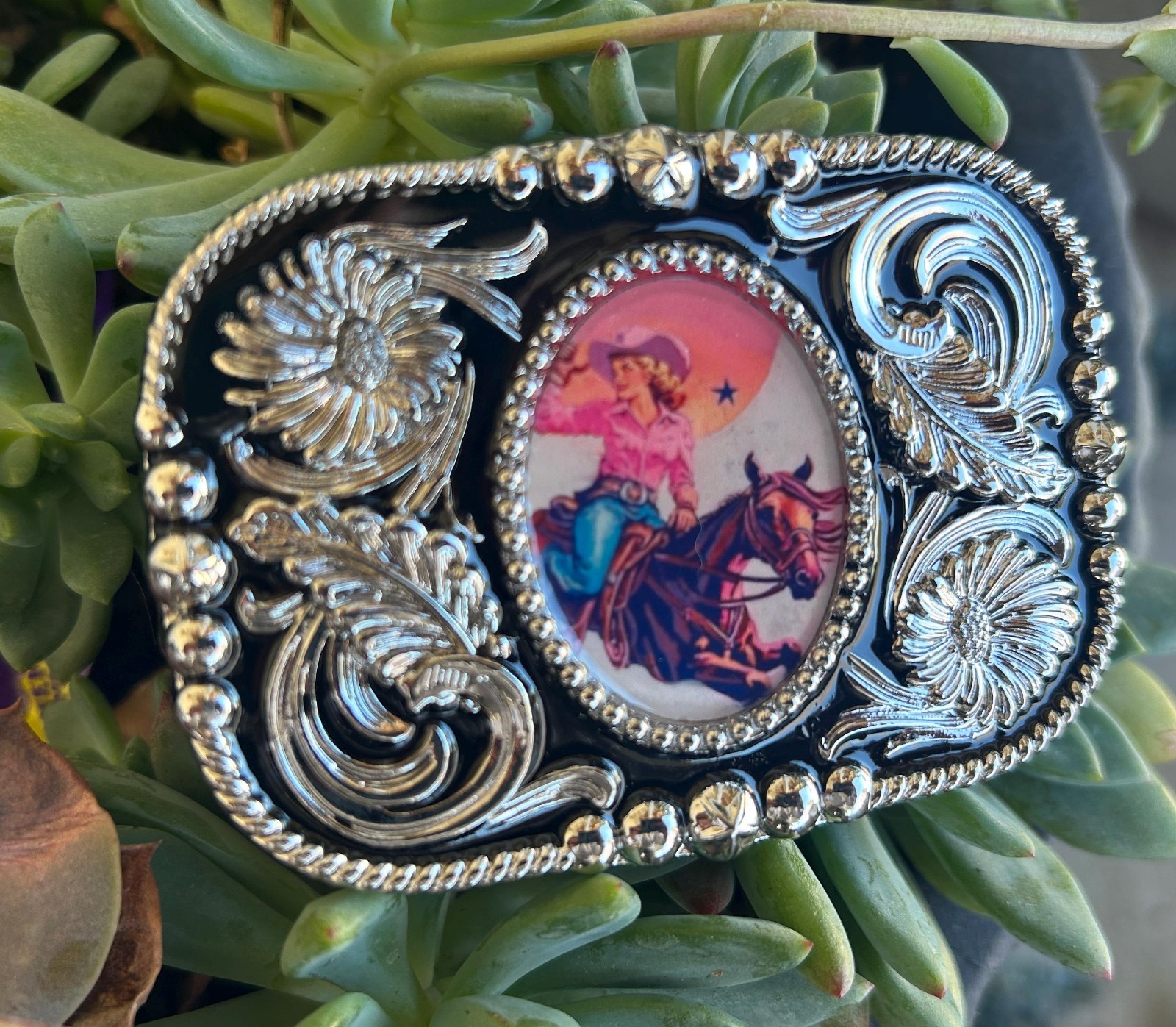 Vintage Style Pink Cowgirl Belt Buckle Western Rodeo Trophy for Women Gift Wear