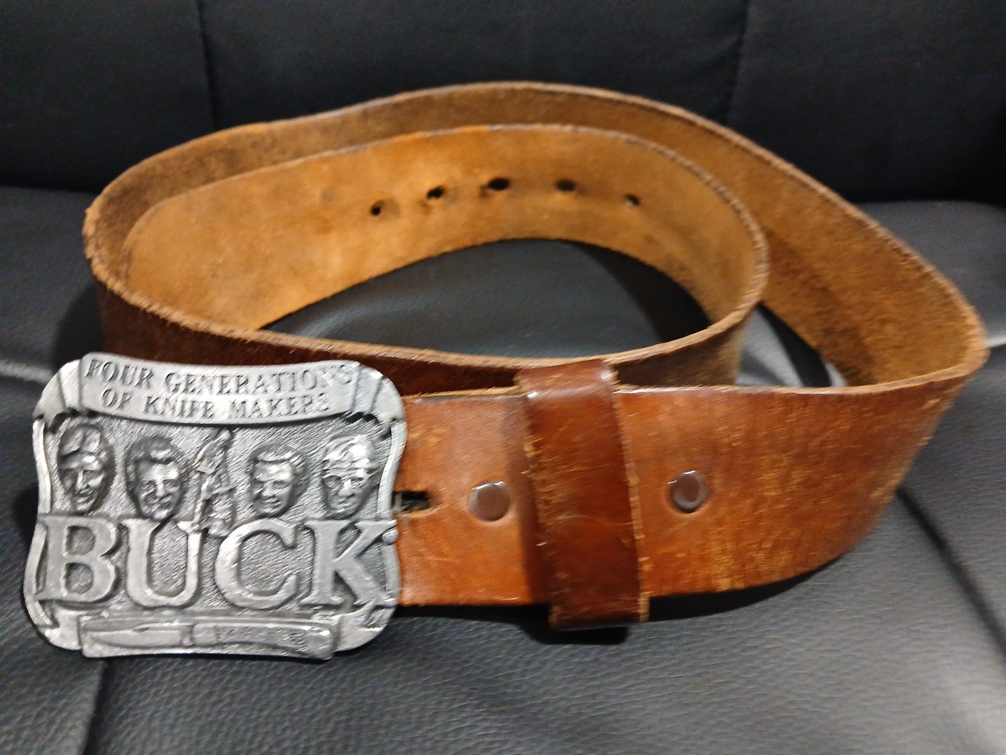BUCK KNIVES LIMITED EDITION BELT BUCKLE – & Leather Belt VERY HEAVY – GW8