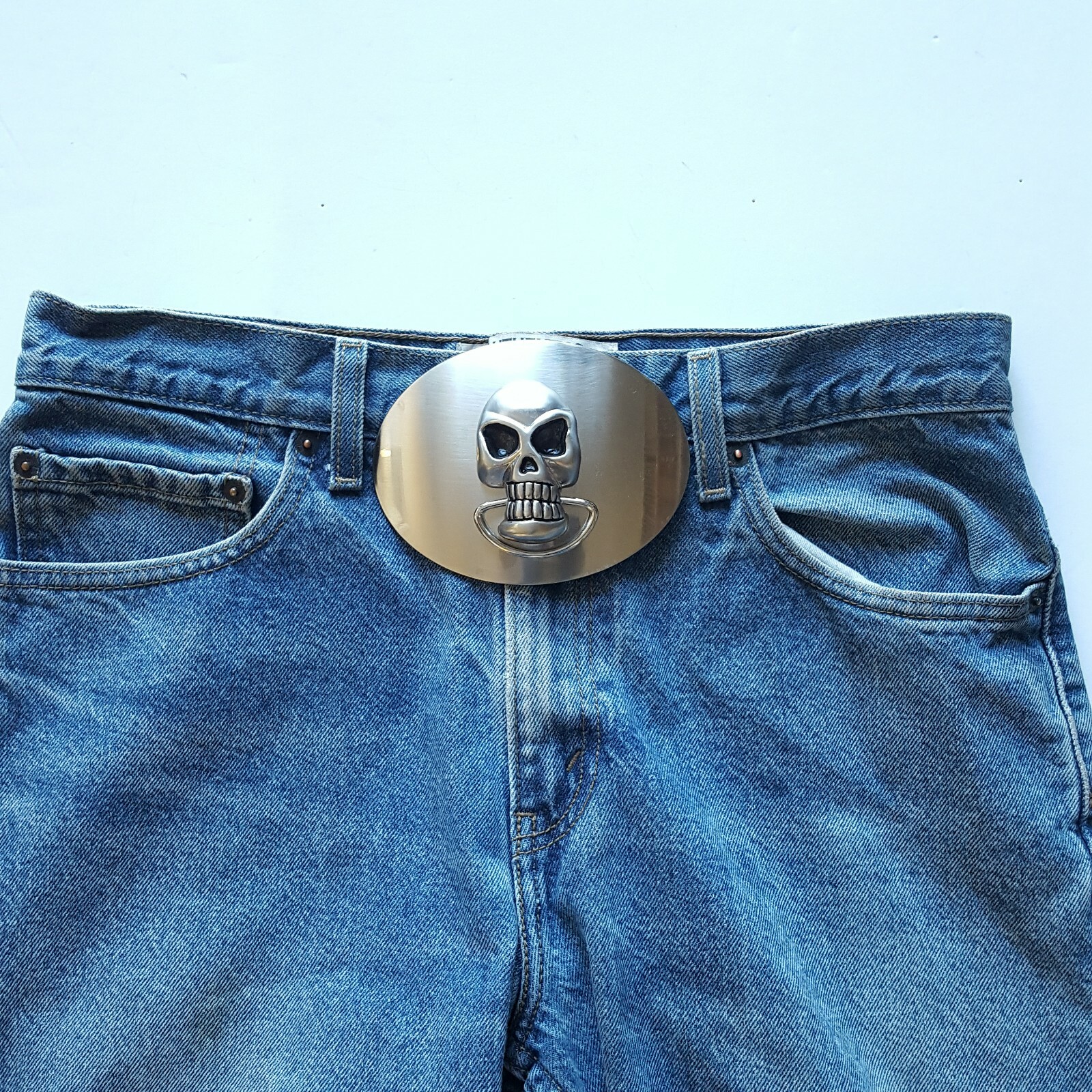 Auction for Big Alien Skull Silver Oval Buckle