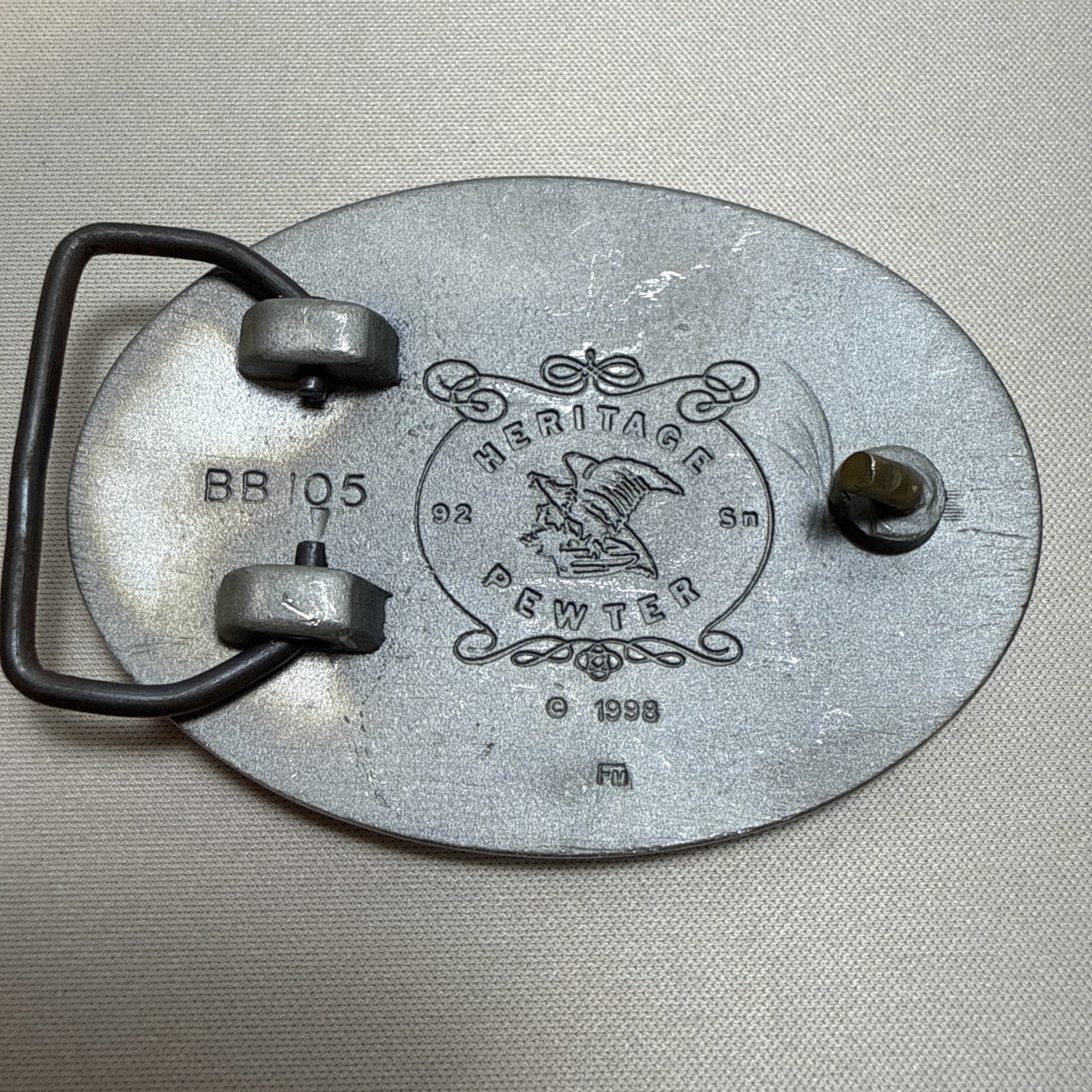 Heritage Pewter Belt Buckle 3 Grizzlies Oval