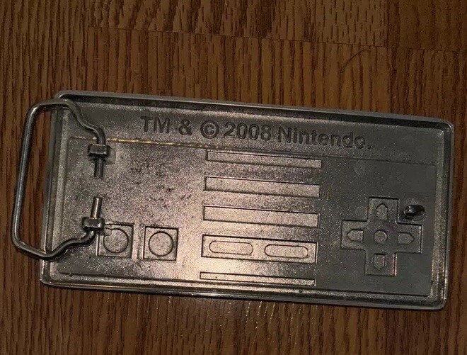 Nintendo NES Video Game Controller Figural Old School Gamer 2008 Belt Buckle