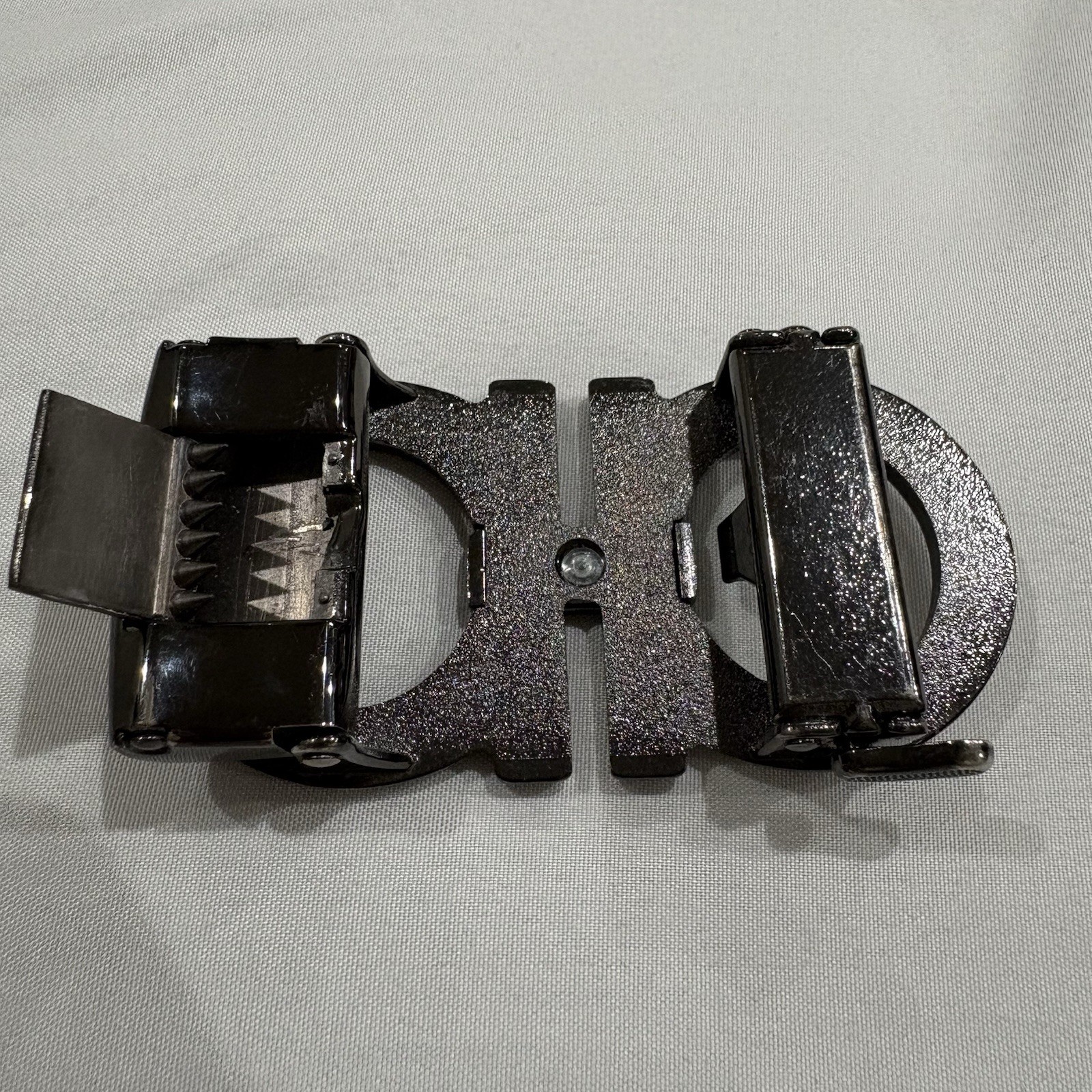 Designer Style Double Ring Belt Buckle Gunmetal Silver Tone Hinged Clamp