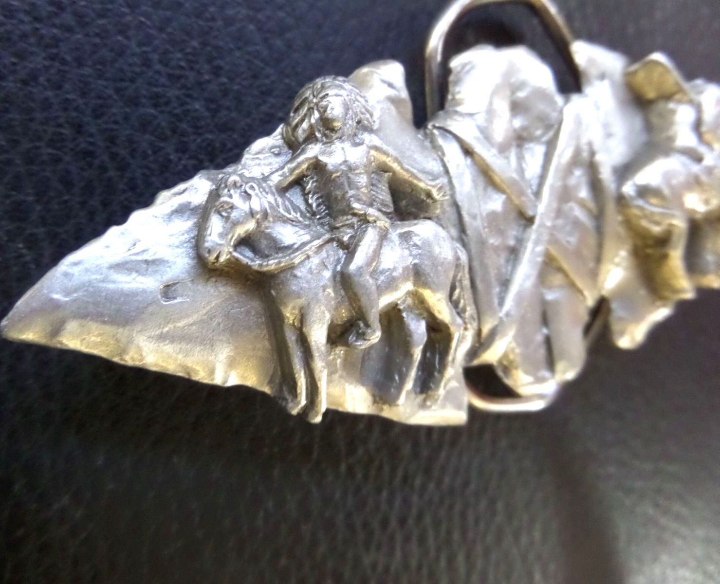 1993 New Vintage GAP Tomahawk Battle Ax Arrowhead Mens Indian Belt Buckle