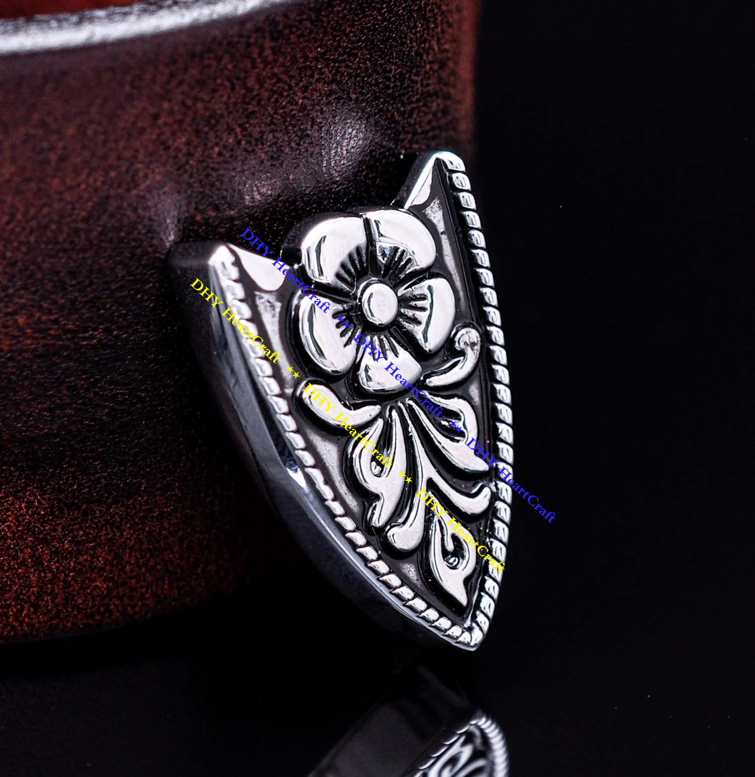 Western Style Engraved and Silver Plated Decorative Belt Buckle Fits 20mm Strap