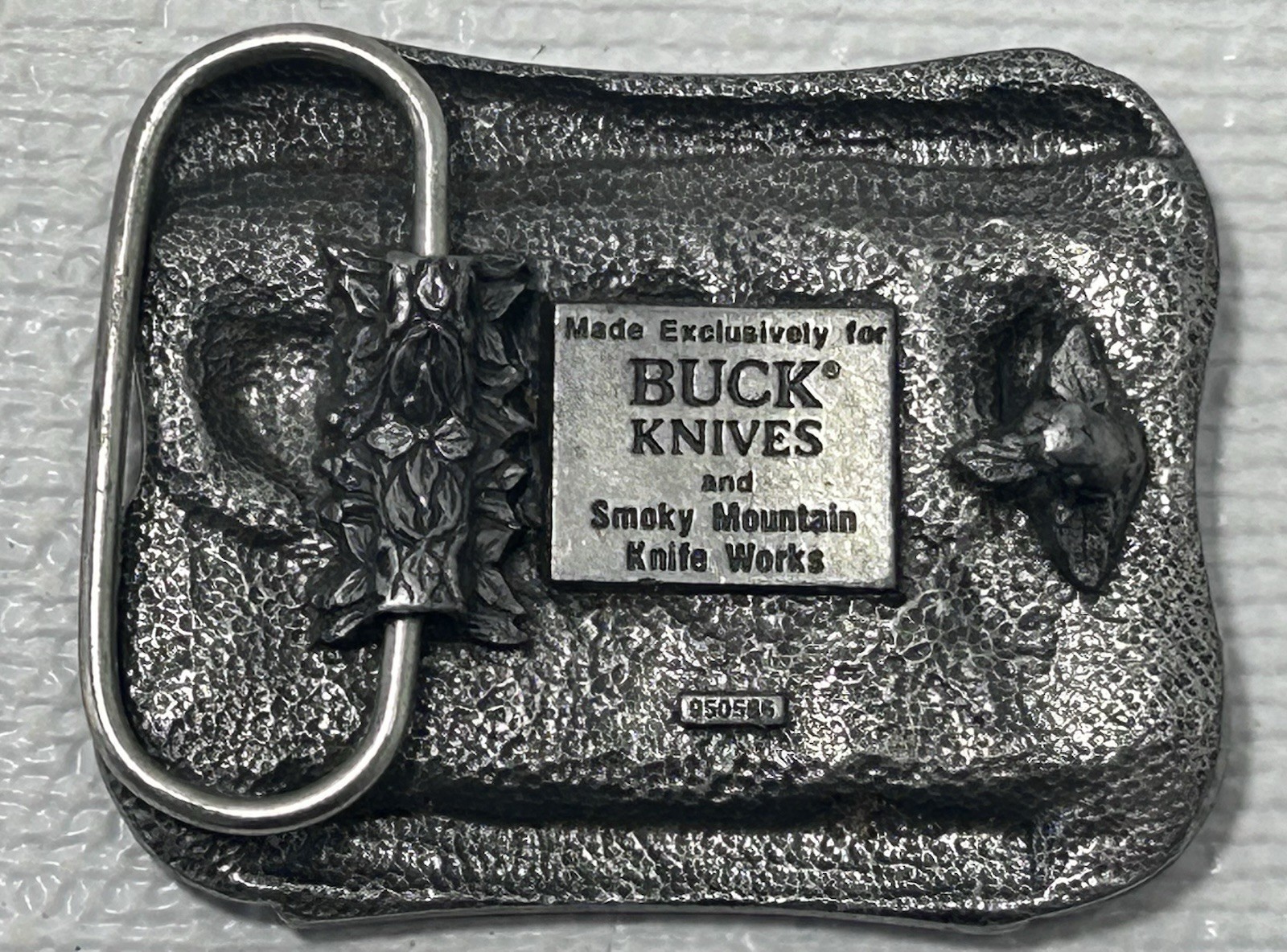 Buck Knives Belt Buckle Four Generations Of Knife Makers Pewter Smoky MT. Knife