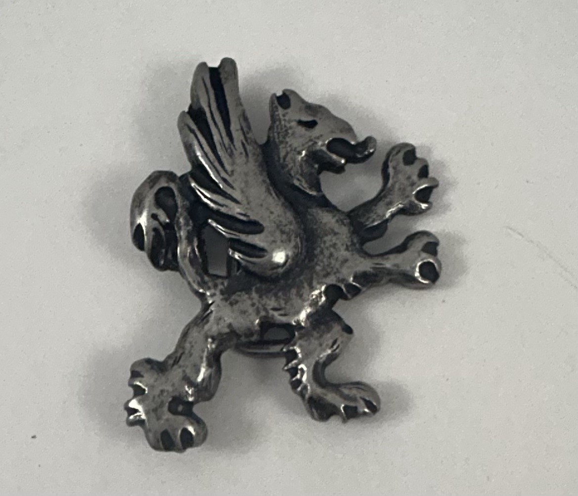 VINTAGE GRIFFON SILVER COLORED BELT BUCKLE