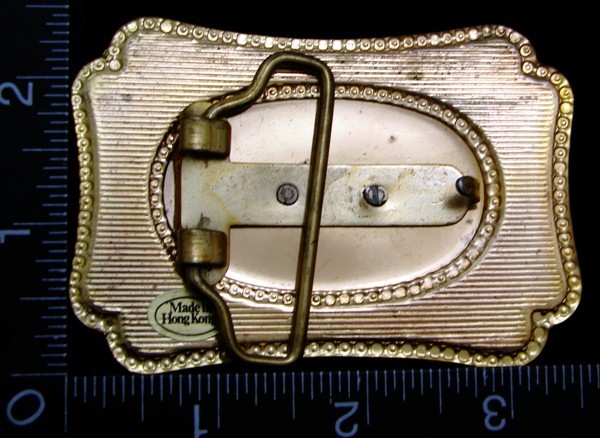 LH26115 VINTAGE ***OLD WEST WAGON*** GOLDTONE WESTERN BELT BUCKLE