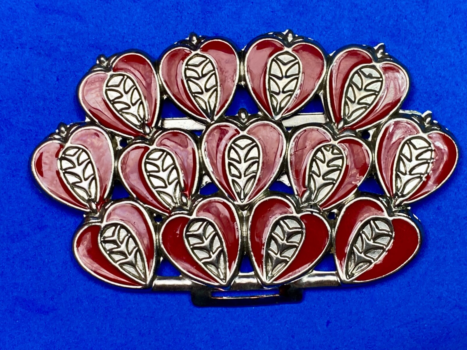 Unknown To Me! Red And Silver Color Heart Pattern. – Half Of Belt Buckle?