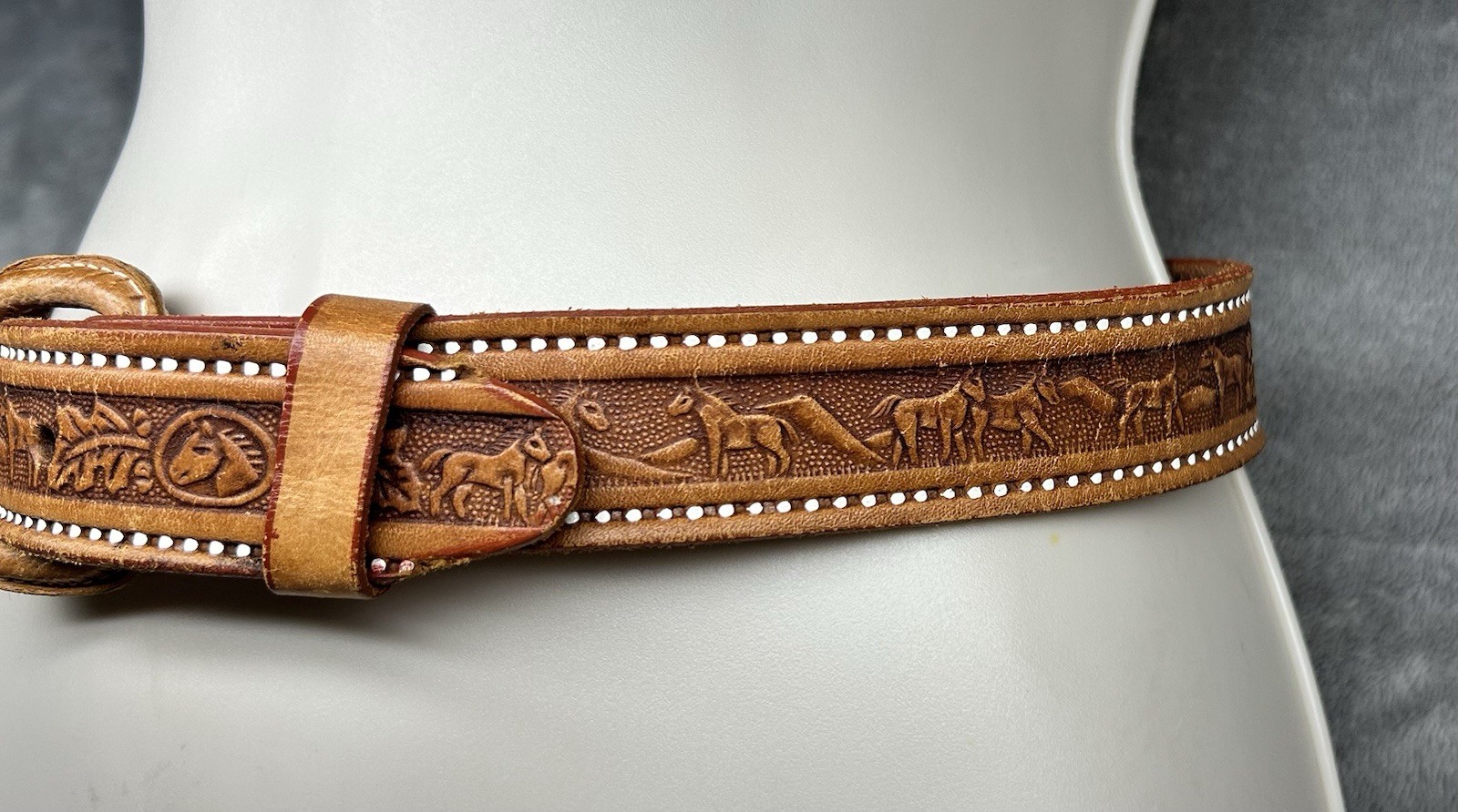 Vintage Brown Tooled Leather Belt Western Cowgirl Size 28