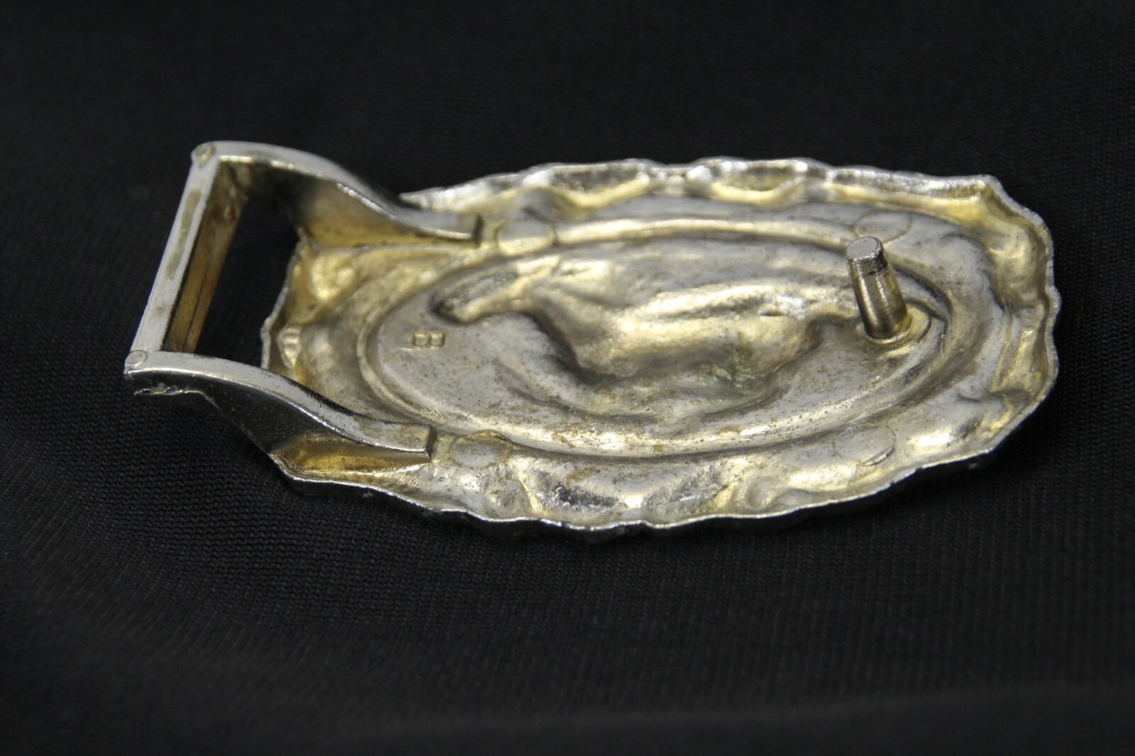 Mustang Western Style Belt Buckle Horse 2-1/2&Prime; x 3-1/4&Prime;