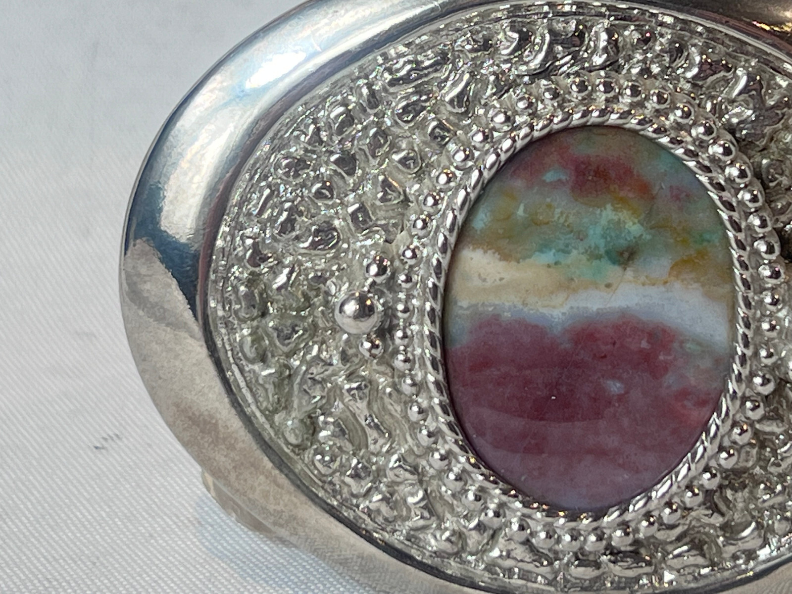 Vtg Western Style Belt Buckle Silvertone And Polished Flat Multicolor Stone