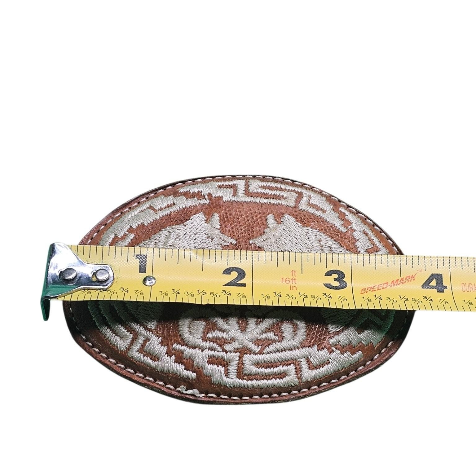 Western Style Men&rsquo;s Belt Buckle Brown Leather White Embroidered Horses