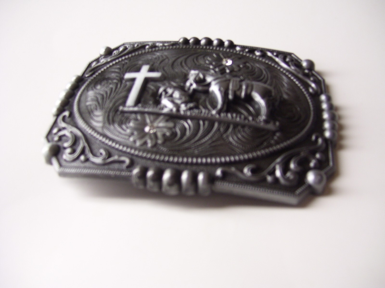 Belt Buckle Praying Cowboy Kneeling at Cross Western Floral Large 4.5&Prime;x 3.5&Prime;