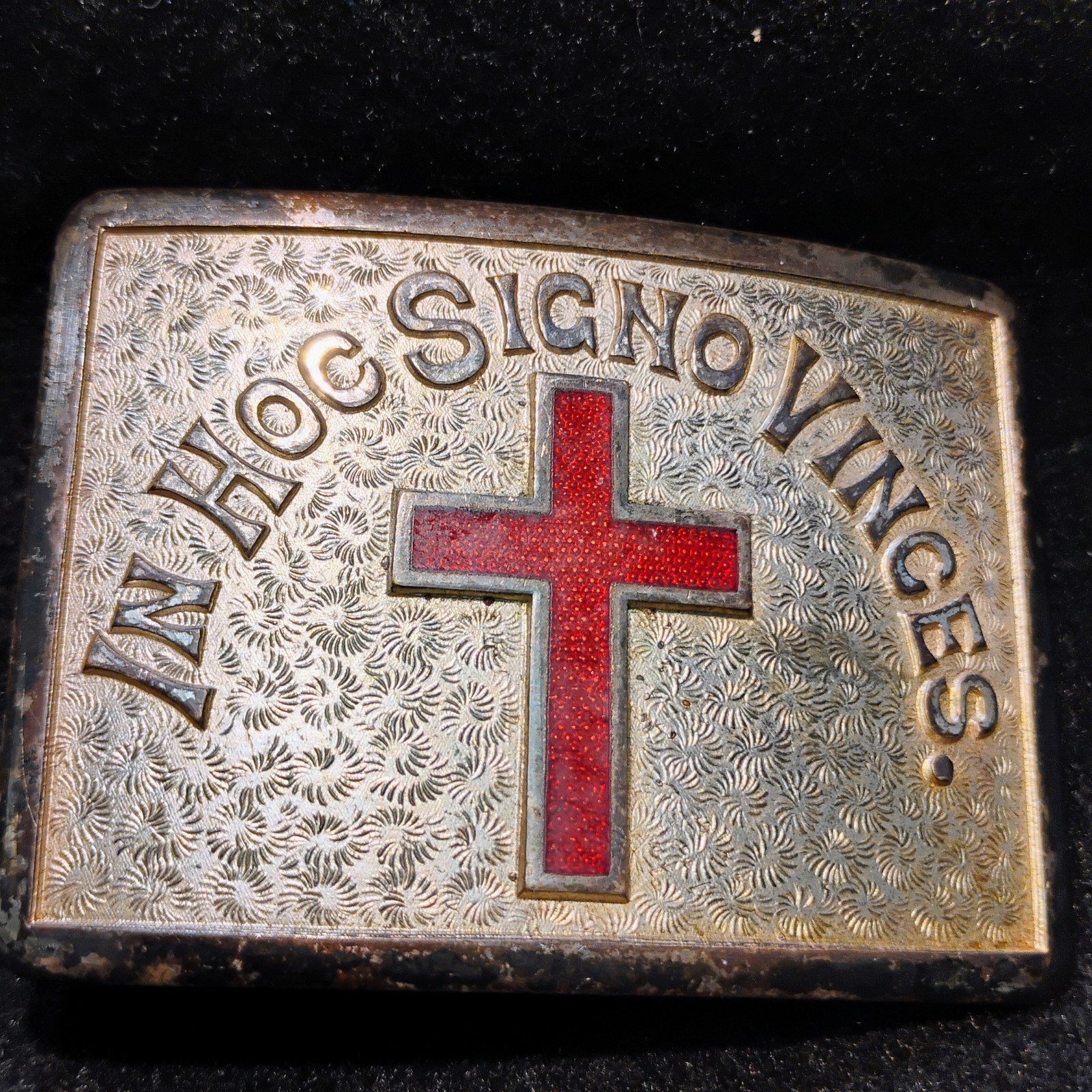 VINTAGE ~ IN HOC SIGNO VINCES RELIGIOUS RED CROSS BELT BUCKLE