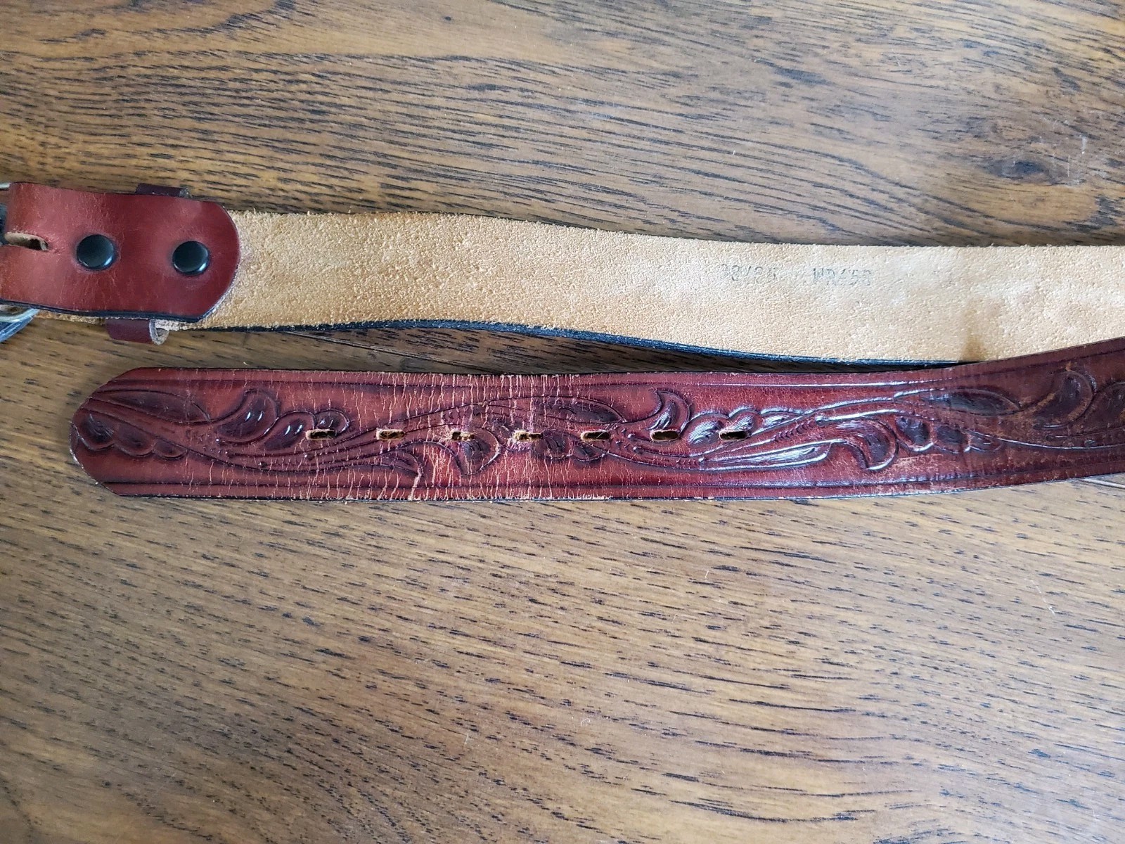 Siskiyou Pewter Deer Buckle Schmidt Leather Belt USA Wildlife Hunting Rustic 42&Prime;