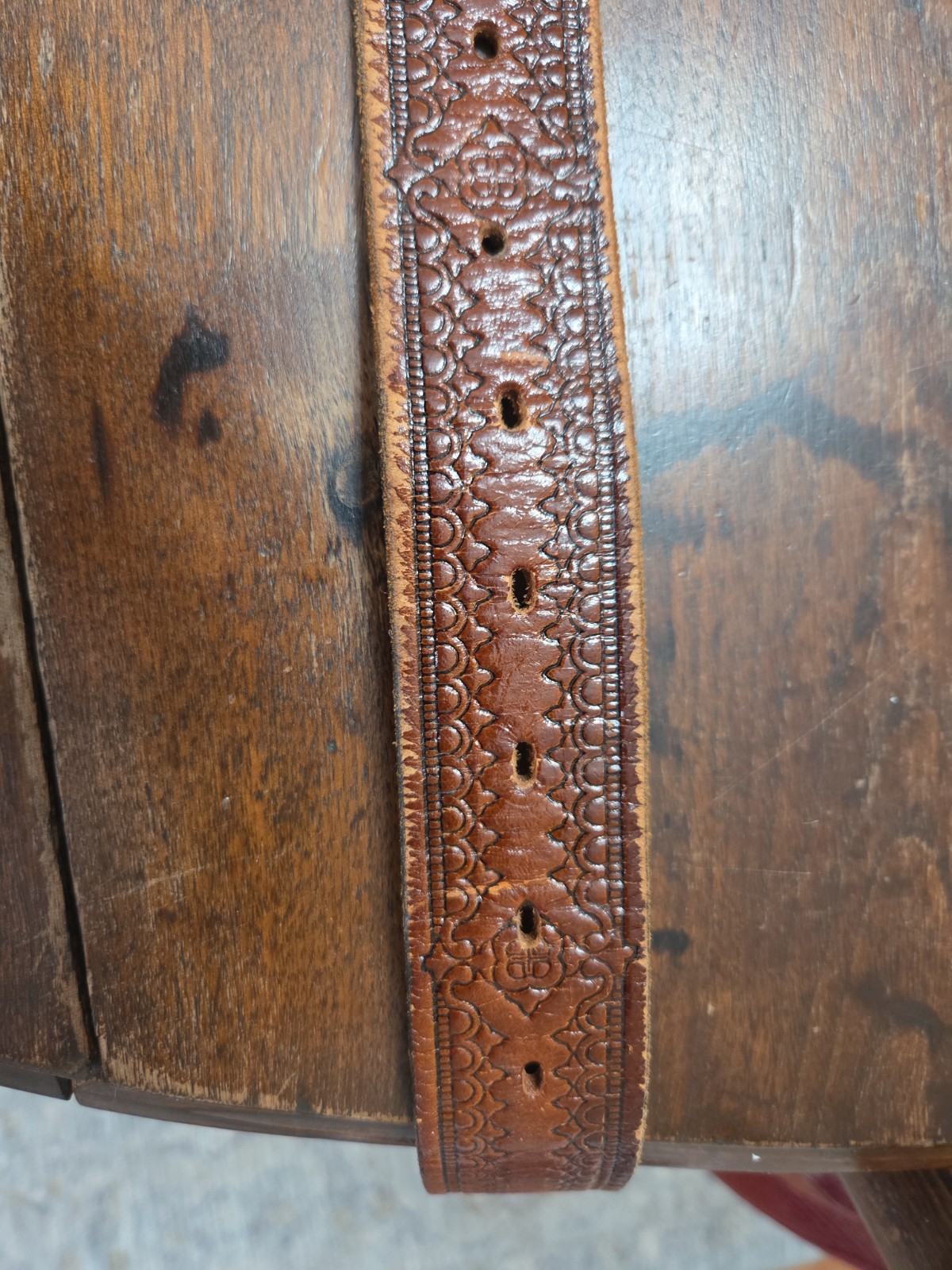 Belt C+ J Inc Pewter Buckle With Deer In Woods Belt Brown Tooled Leather 46