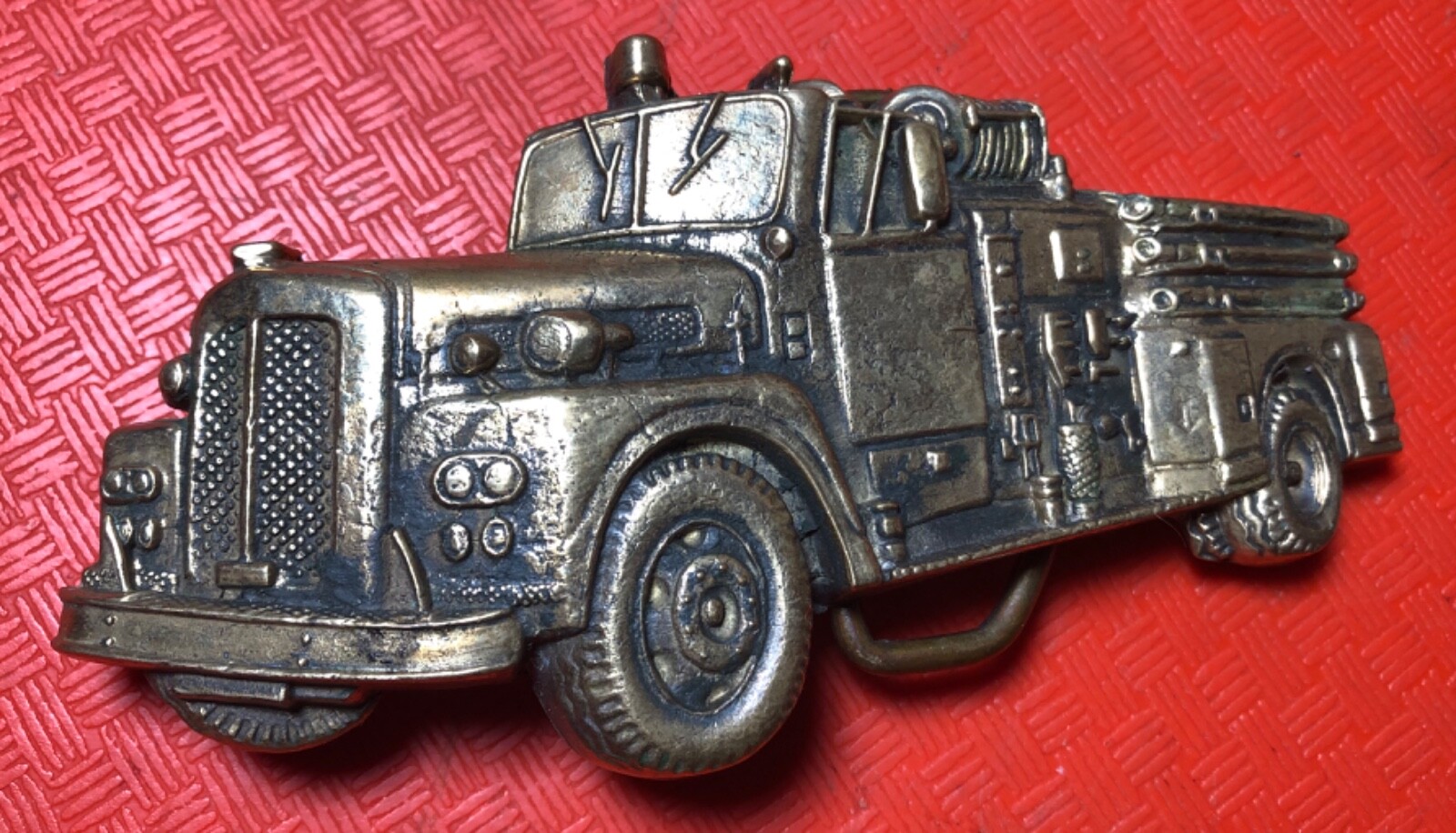 Cast Brass 1978 BARON BELT BUCKLE 6057 Antique FIRETRUCK PUMPER TRUCK ENGINE
