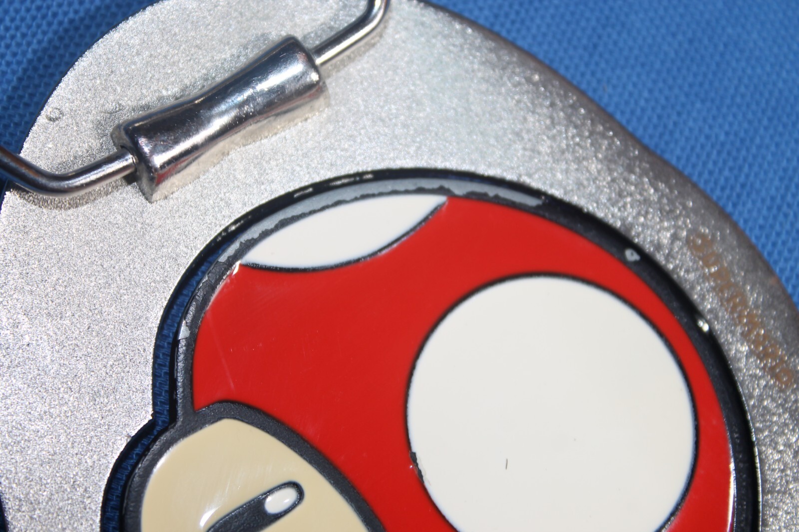 Nintendo 2013 Super Mario Reversible Mushroom Belt Buckle Green Red Enamel