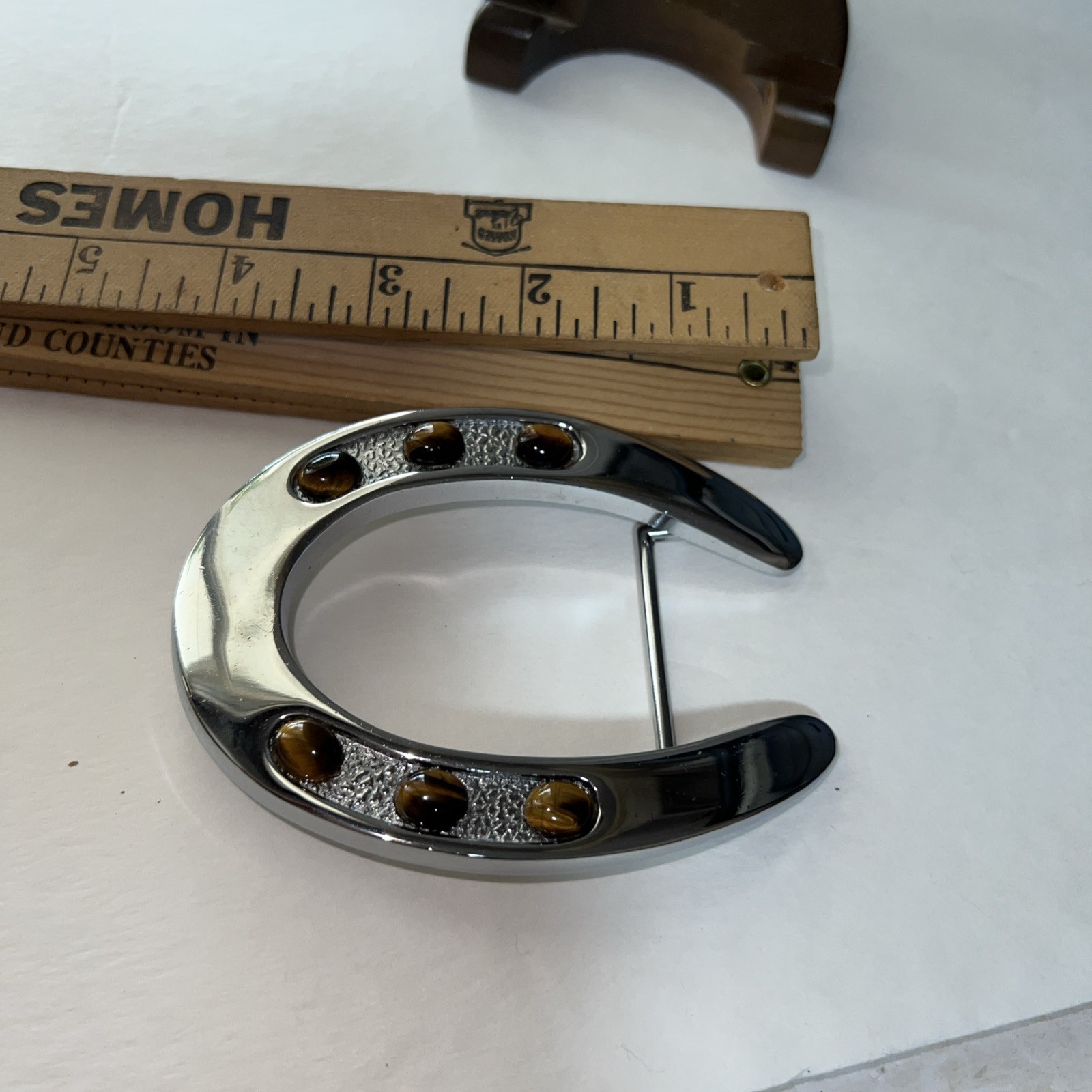 Silver Metal W CatEyes Horseshoe Western Belt Buckle for Men Signed D B