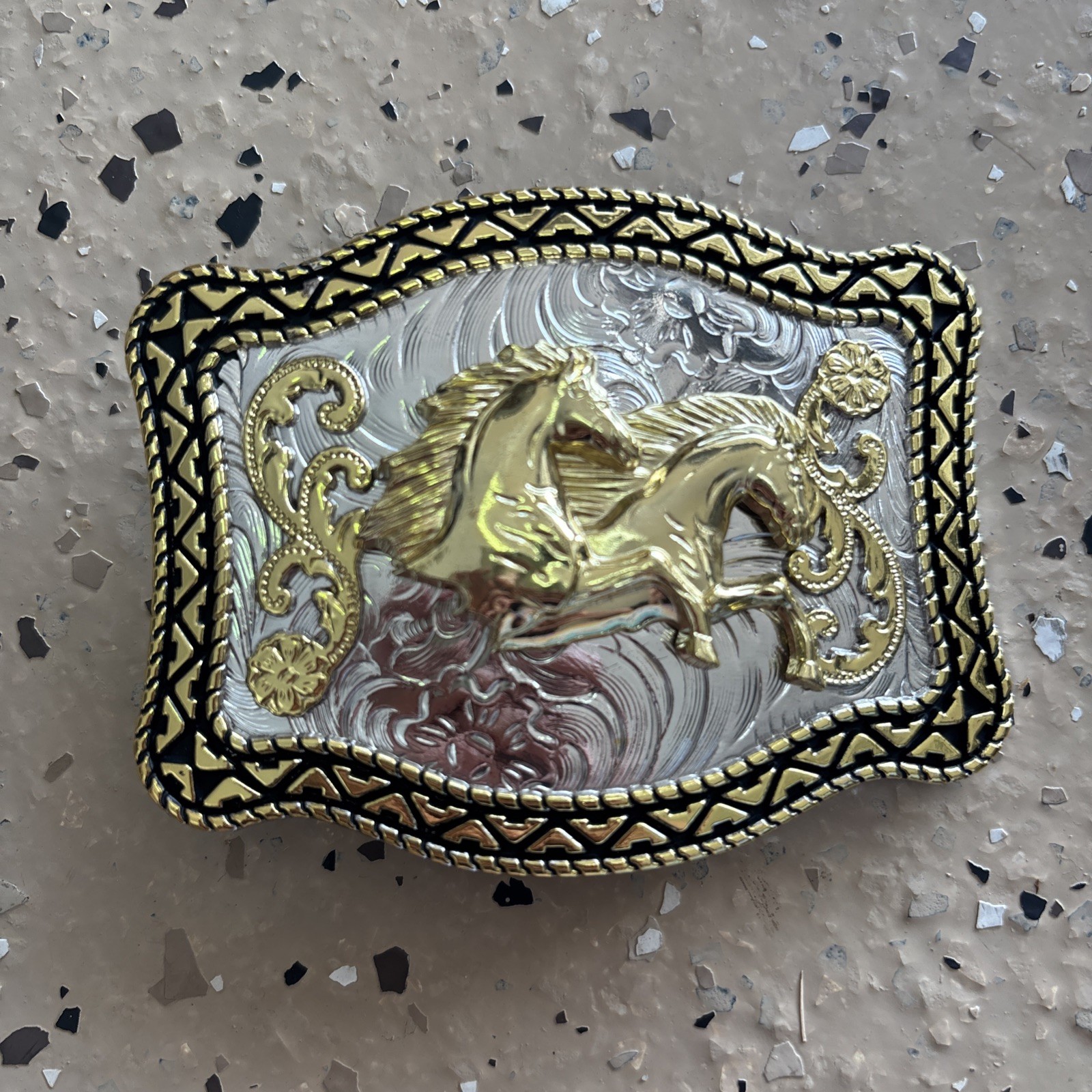 Rock Bull Ride Rodeo Long Huge Big Cowboy Texas Western Shine Belt Buckle