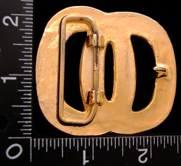 LI14106 *NOS* VINTAGE ***CUT-OUT INTERLOCKED ZEROS*** BLACK & WHITE BELT BUCKLE