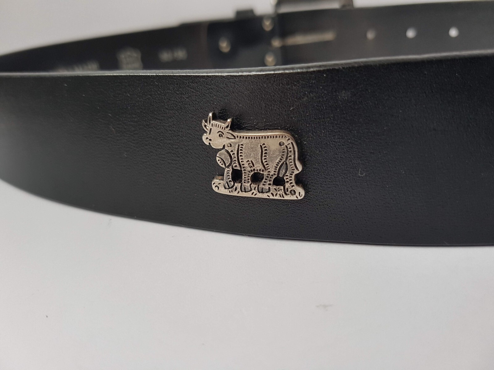 Appenzeller belt, symbols of the Swiss Alps. 36 мм. (77-92)