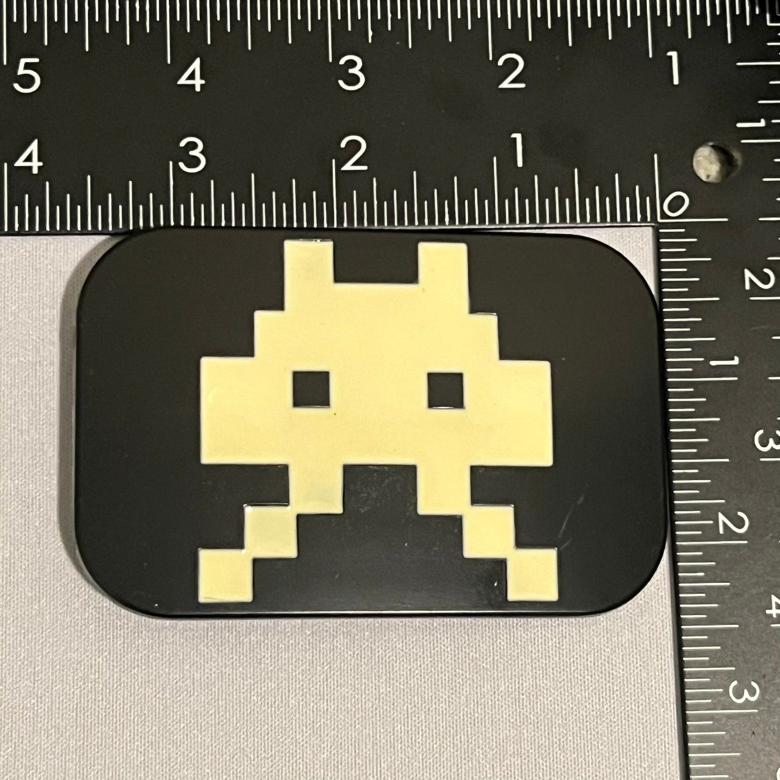 Space Invader Belt Buckle Black Yellow Retro Pixel Arcade Metal Collectible