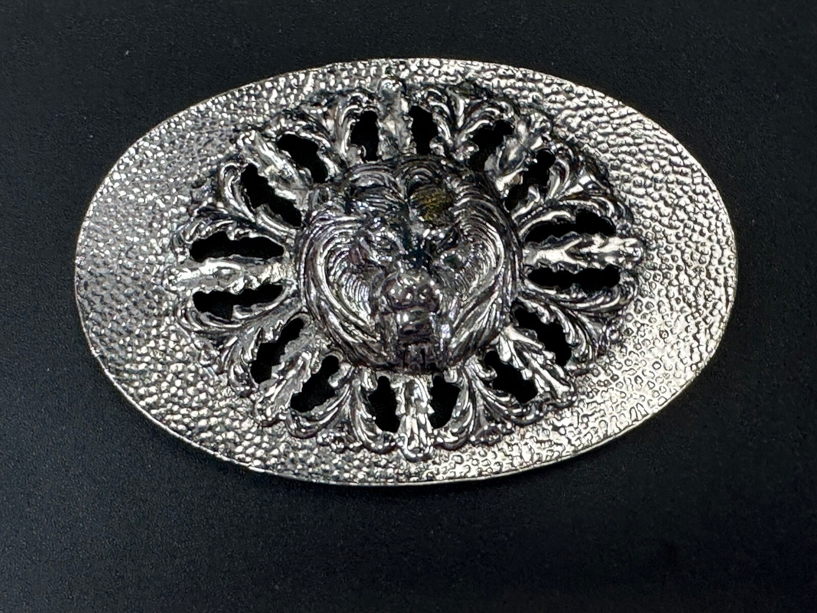 Lions Head Bust Raised Silver Tone See Through Vintage Oval Belt Buckle