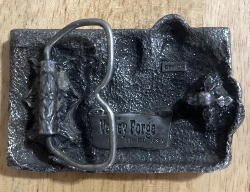 belt buckle