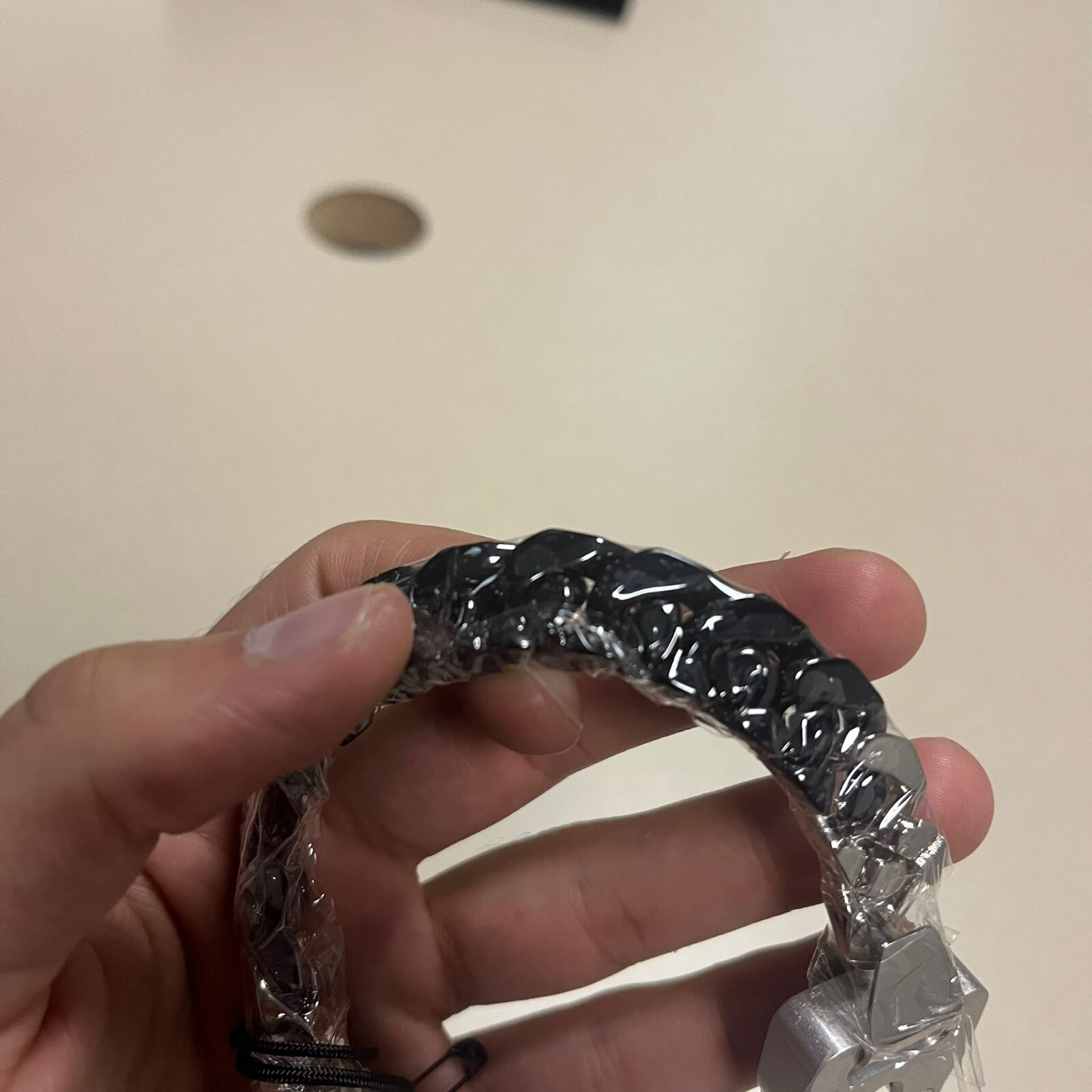 Alyx , Q.3 / L/XL Ceramic Chain Buckle in Black BNWB L/XL