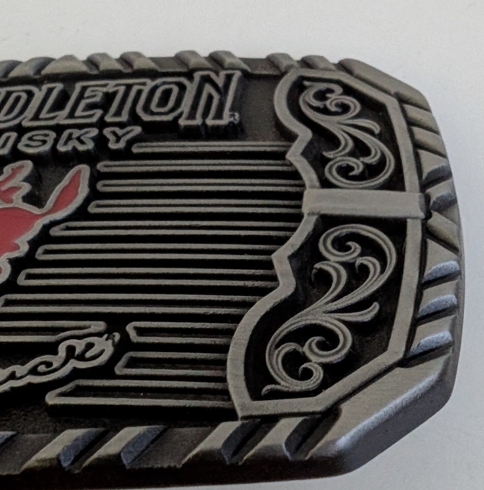 Pendleton Whisky belt buckle let er’ buck silver black red rodeo 2025