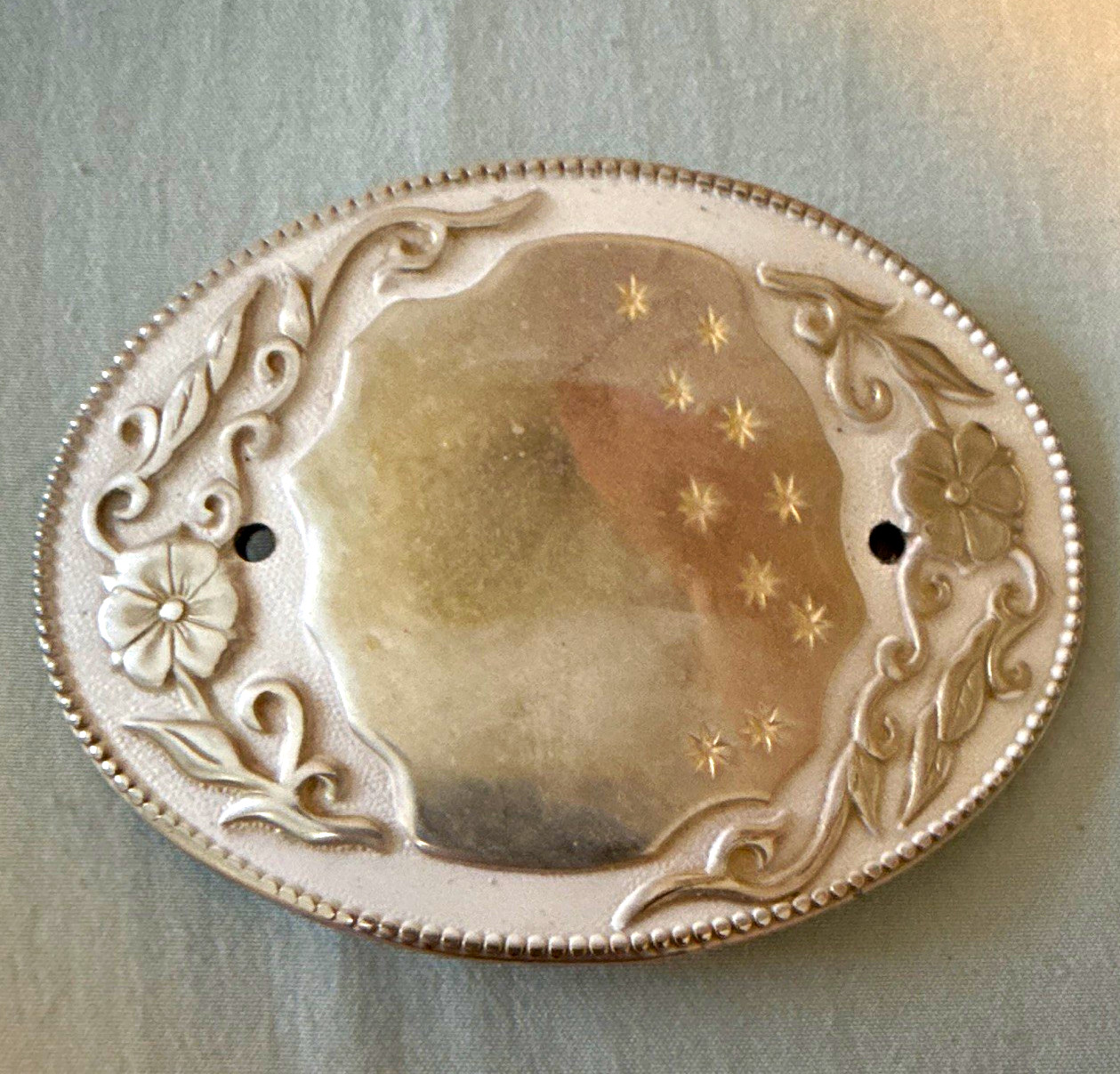 Men’s Oval Western Belt Buckle Silver Tone Engraved Floral Scroll