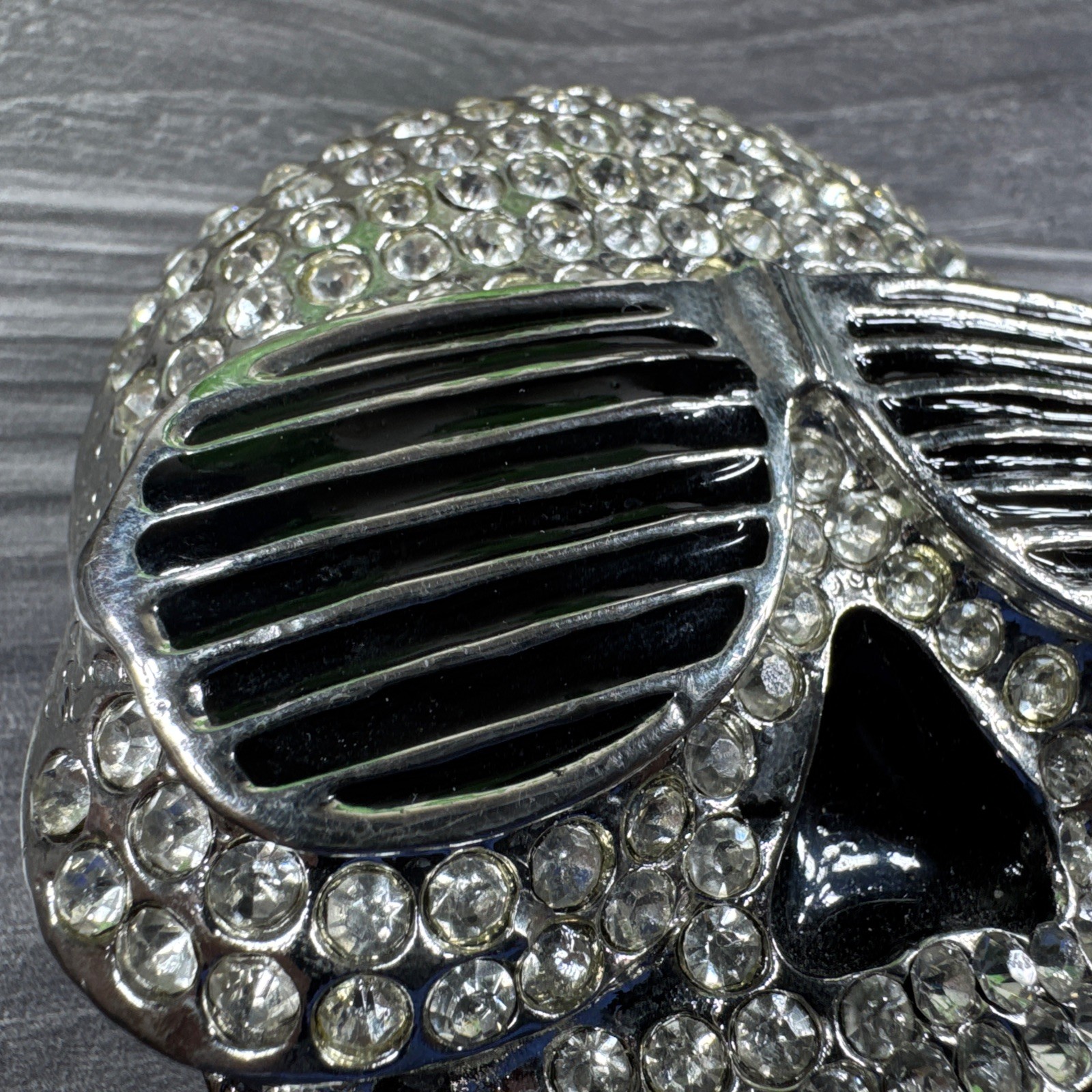 Skull Belt Buckle Wearing Sunglasses Silver Finish Clear Stone