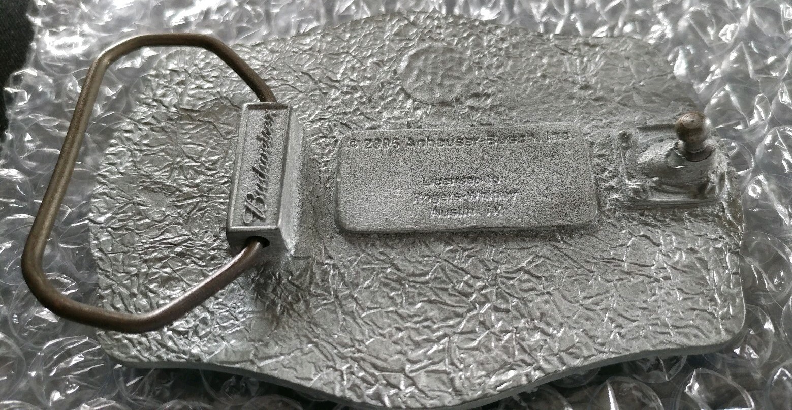 BUDWEISER BEER DRAFT HORSES SLEIGH COLORED PICTURE LICENSED BELT BUCKLE 2006