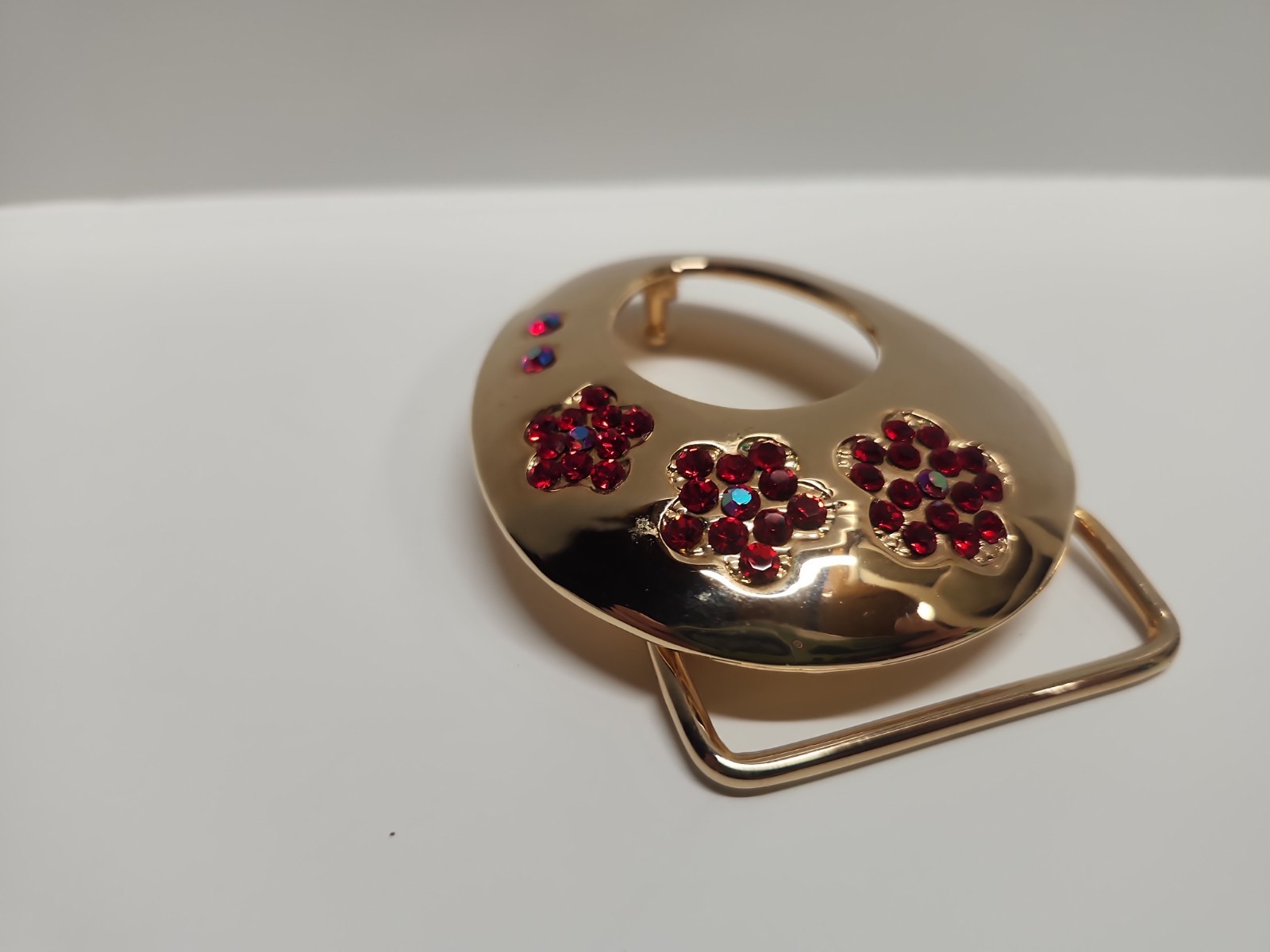 Gold Tone With Red Stone Belt Buckel Flower Design Belt Buckle