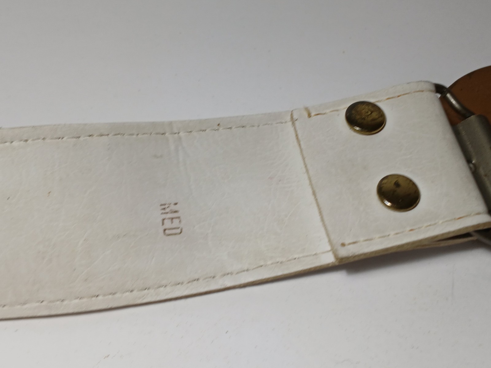 1975 VINTAGE DEKALB CORN DEALER BELT BUCKLE & ORIGINAL BELT CORN FEED SEED FARM