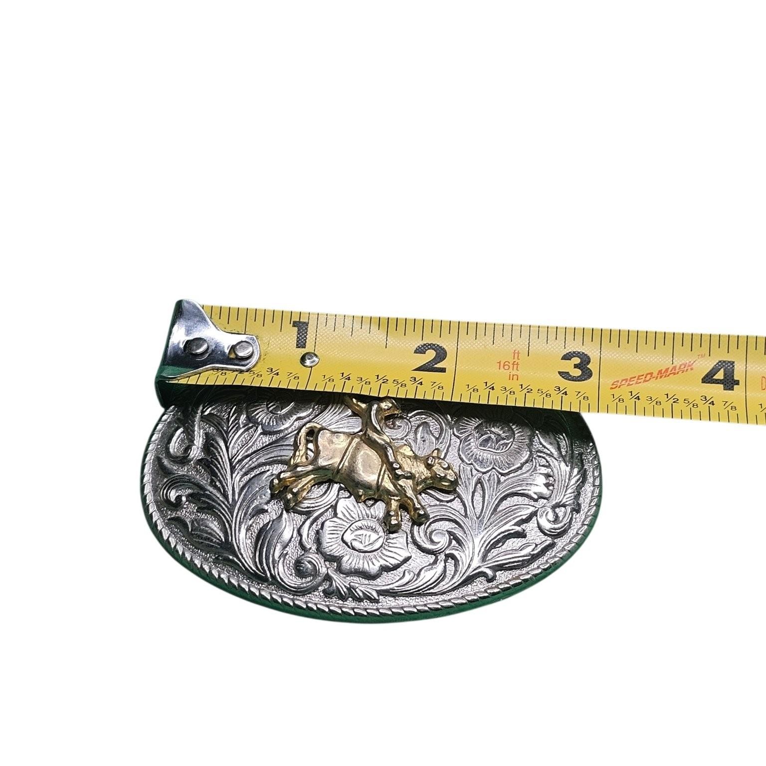 Western Style Men&rsquo;s Belt Buckle Silver Gold Bull