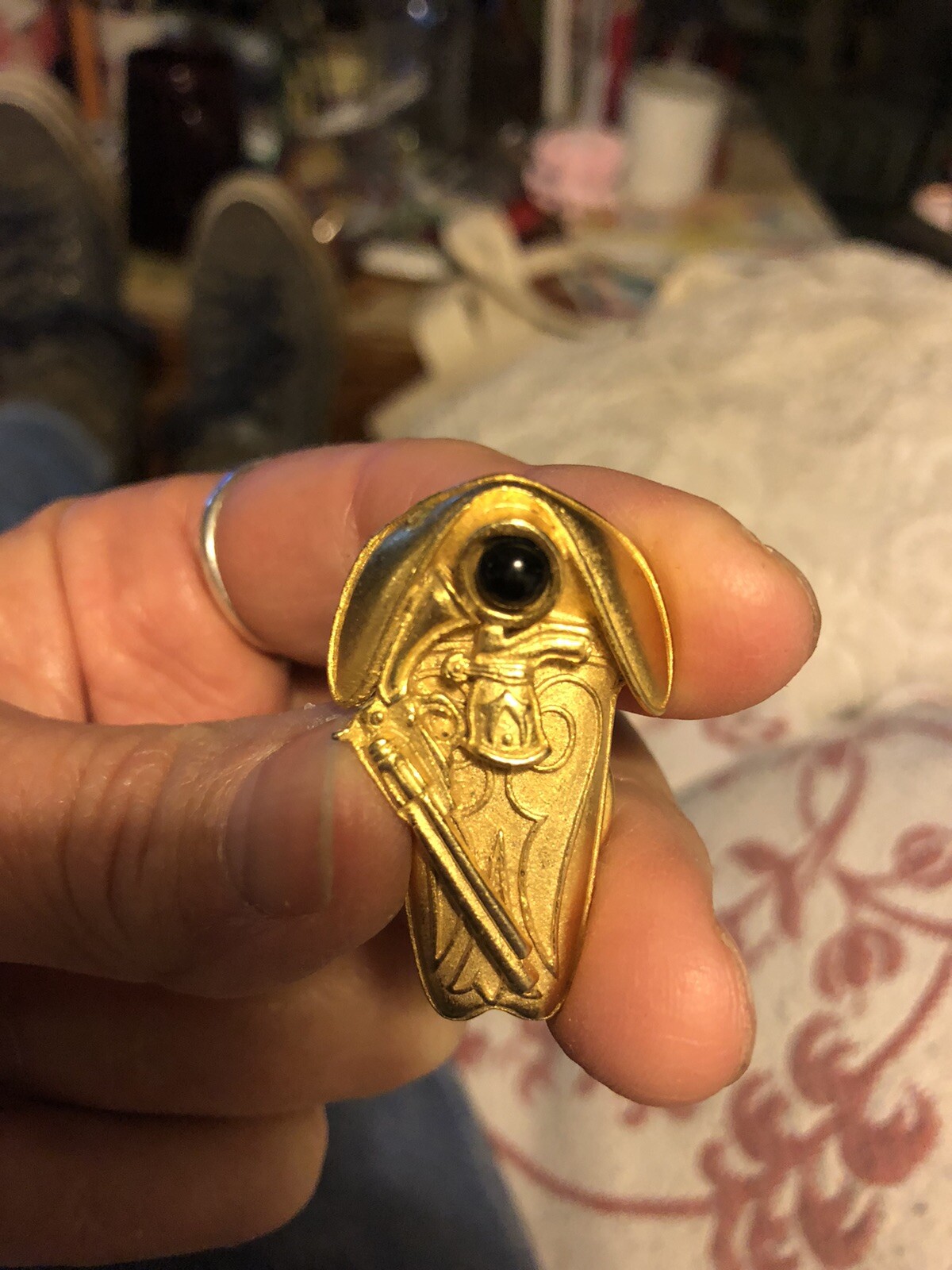 Rare Vintage Six Shooter gun, boot button cover