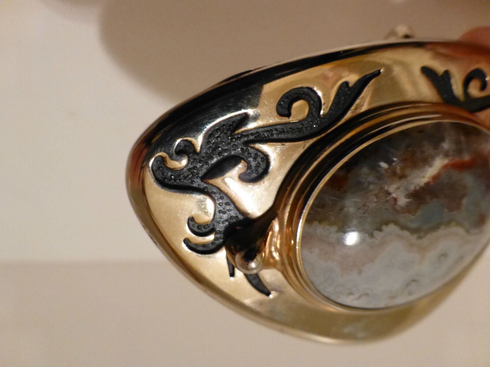 Vintage Agate Polished Stone Belt Buckle Goldtone & Black (SZ2