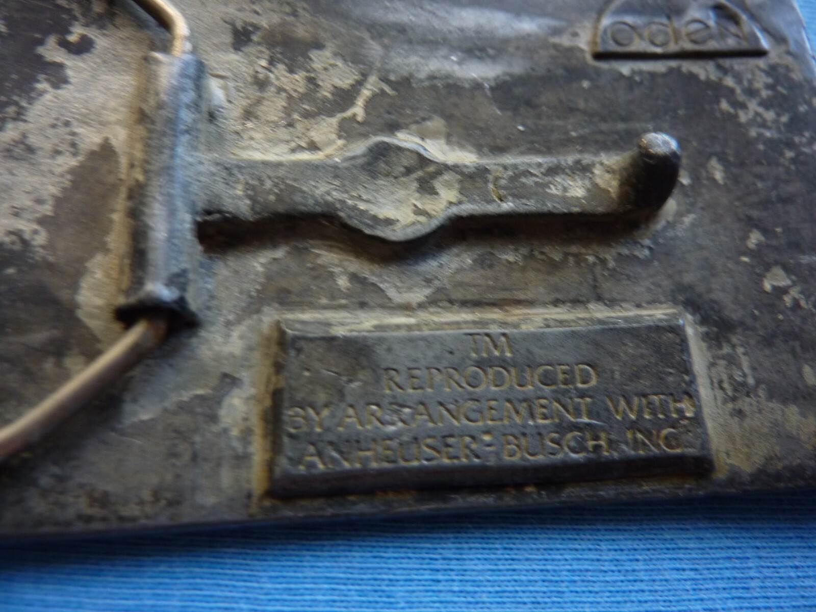 VINTAGE BUDWEISER BEER BOTTLE LABEL BELT BUCKLE